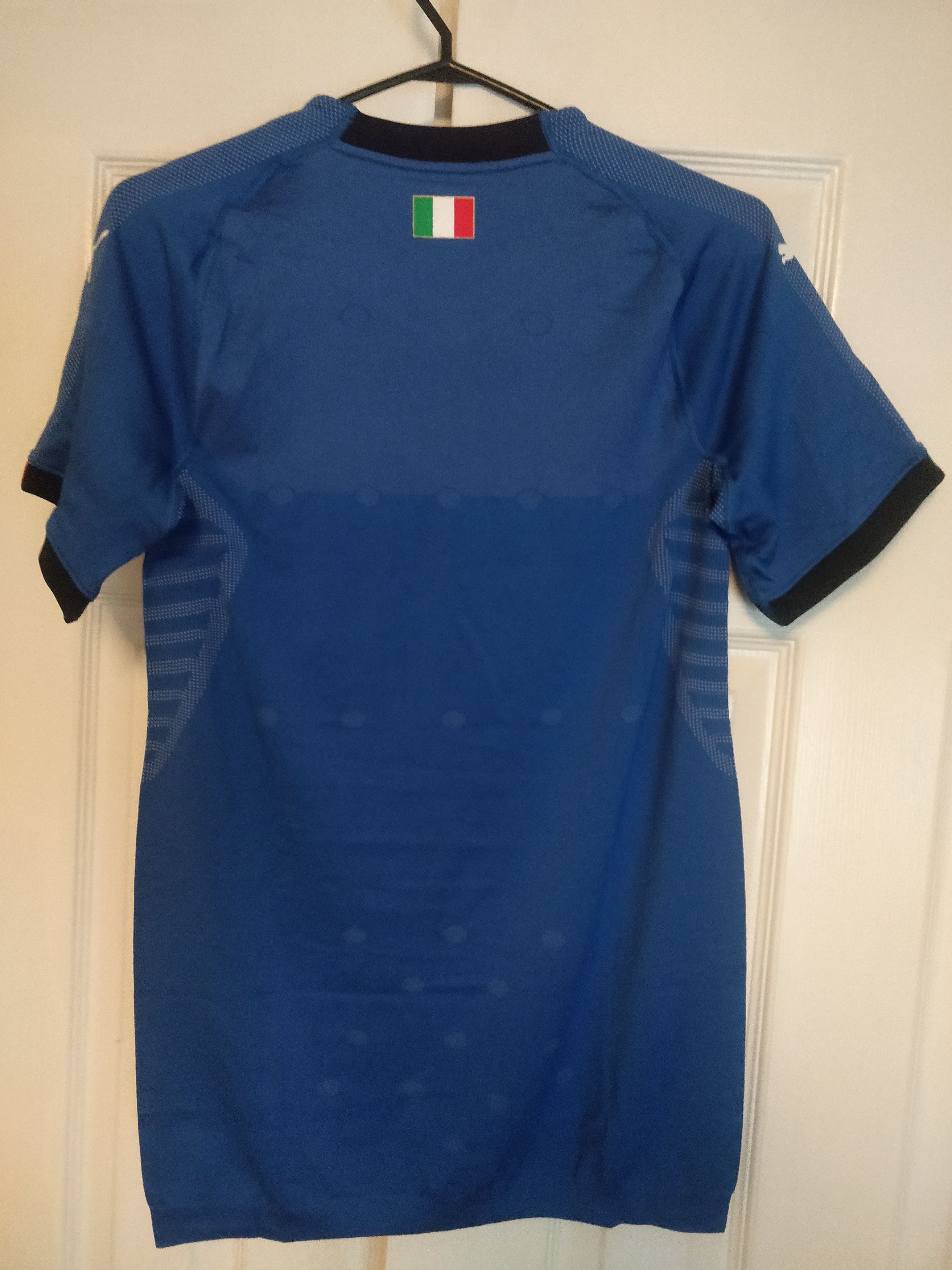 Puma Italy BNWT 2018 Player Issue Home Jersey Puma Size US L / EU 52-54 / 3 - 10 Thumbnail