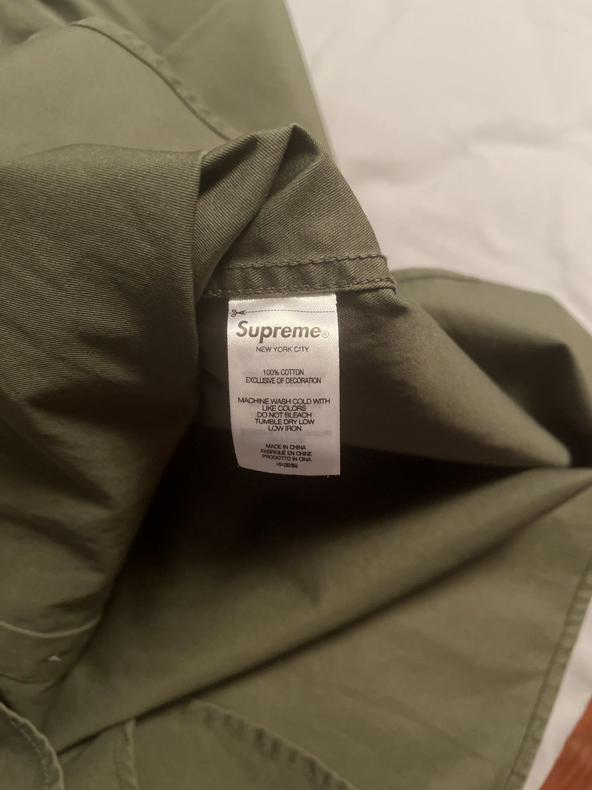 Supreme Small box shirt Size US M / EU 48-50 / 2 - 6 Thumbnail
