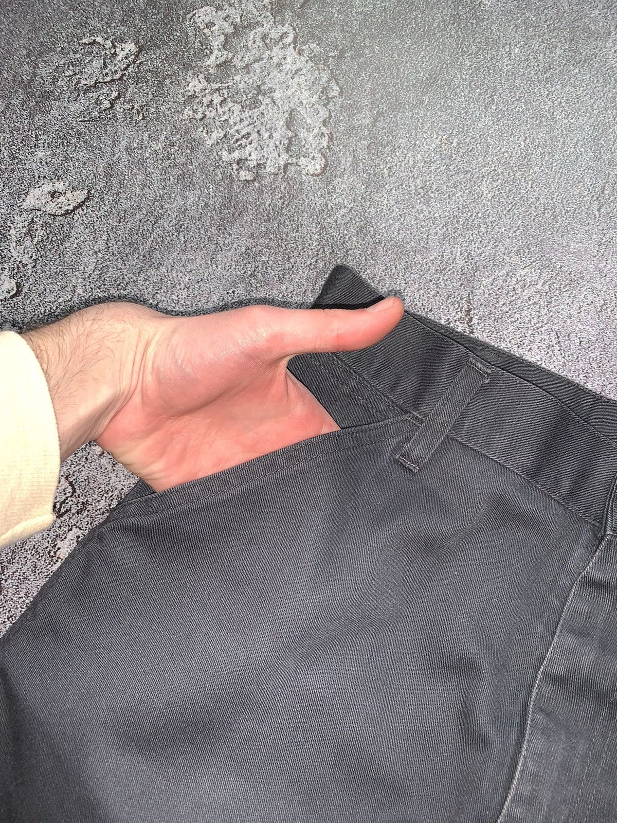 Carhartt × Carhartt Wip × Vintage Carhartt wip 30/34 simple pant shorts 🩳 grey casual Size US 30 / EU 46 - 11 Thumbnail