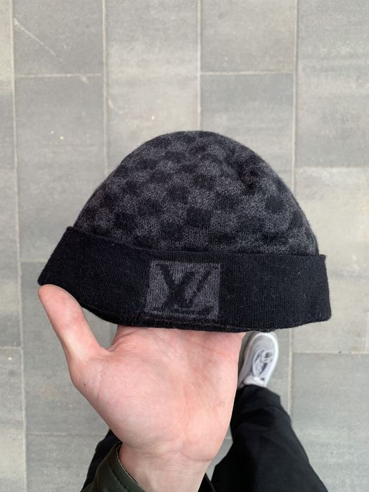 Authentic Louis Vuitton damier hat beanie wool black grey one size