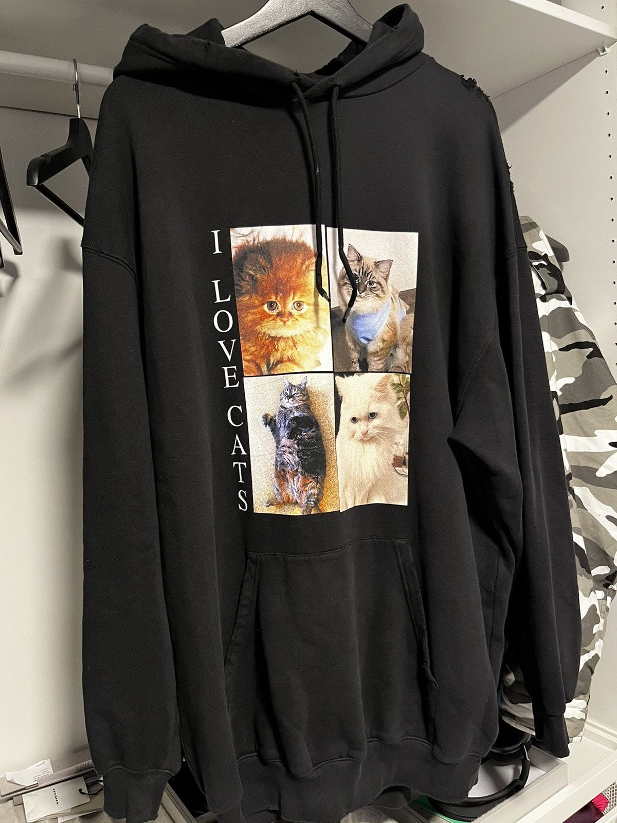 Balenciaga Cat Hoodie
 Balenciaga Balenciaga I Love Cats Hoo