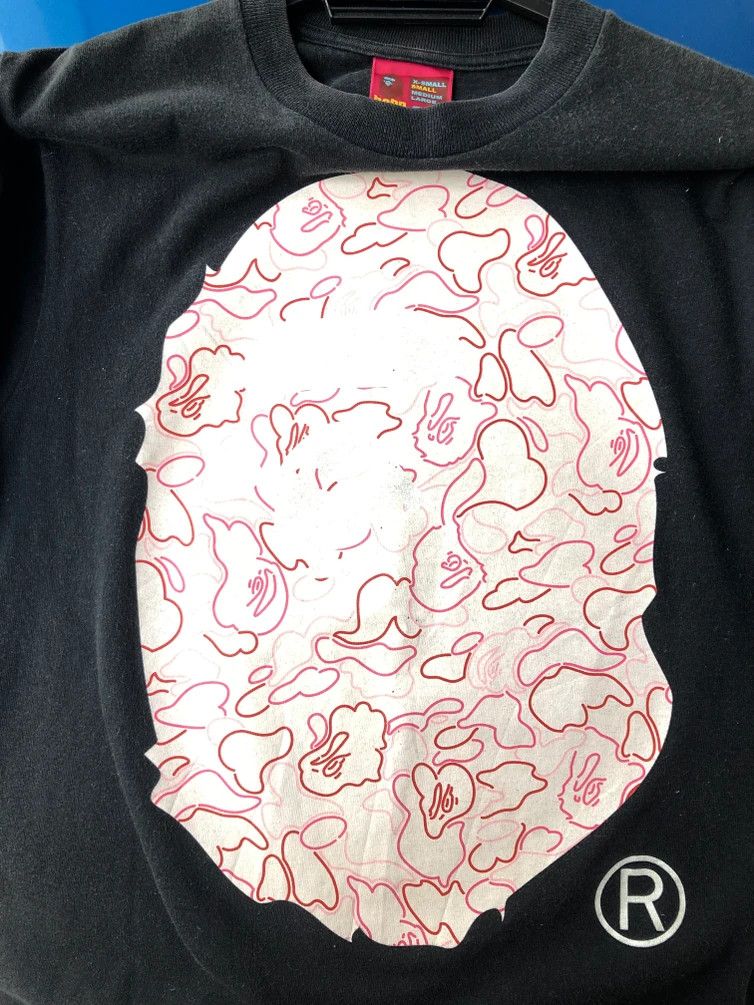 Bape RARE🔥VINTAGE ‘05 BAPE MIRROR PRINT PINK CAMO FILLED TEE Size S / US 4 / IT 40 - 10 Thumbnail