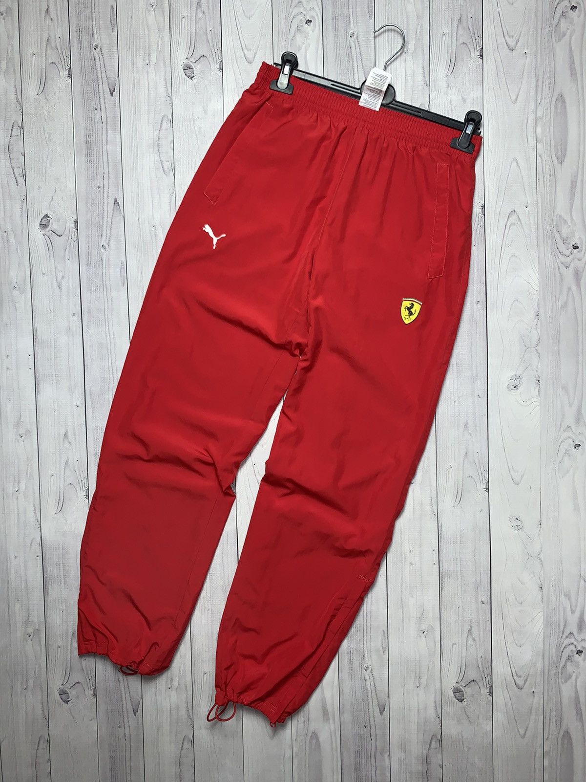 Vintage Ferrari puma drill pants red Y2K size S/M