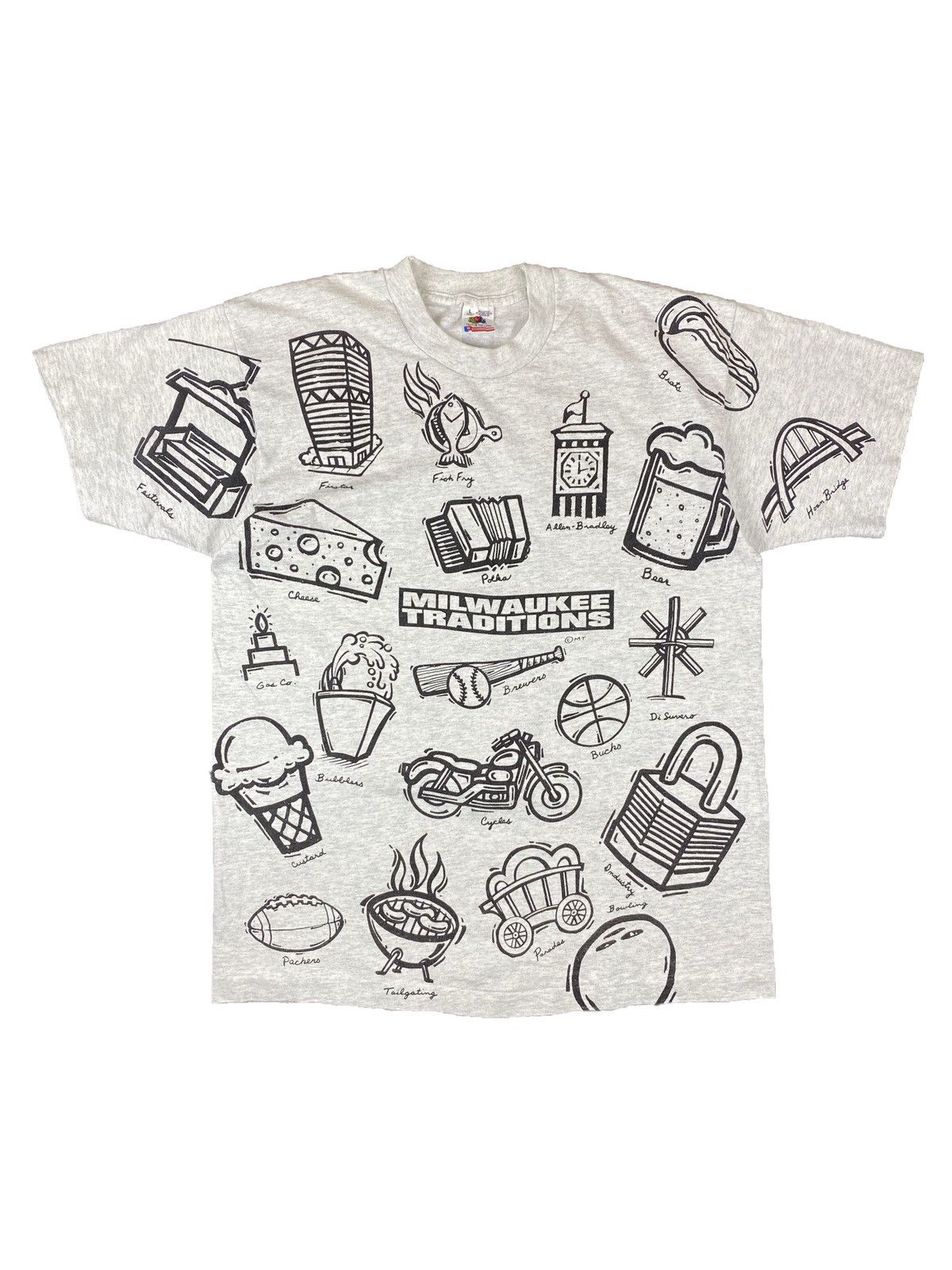 Vintage Vintage 90s Milwaukee traditions all over print AOP tee L Size US L / EU 52-54 / 3 - 1 Thumbnail