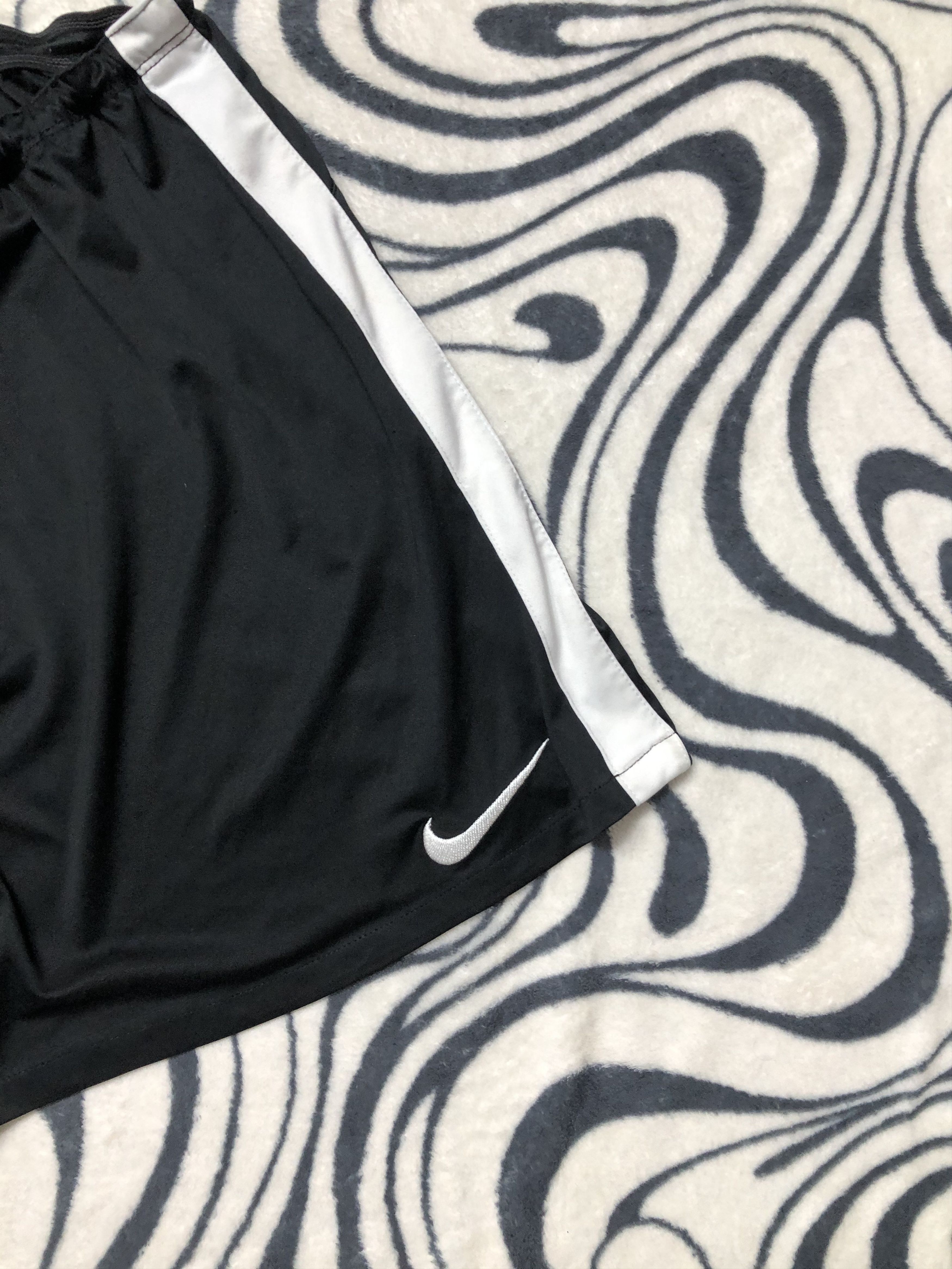 Nike × Vintage Nike Dri Fit Vintage Mens Shorts Y2K Size US 34 / EU 50 - 2 Thumbnail
