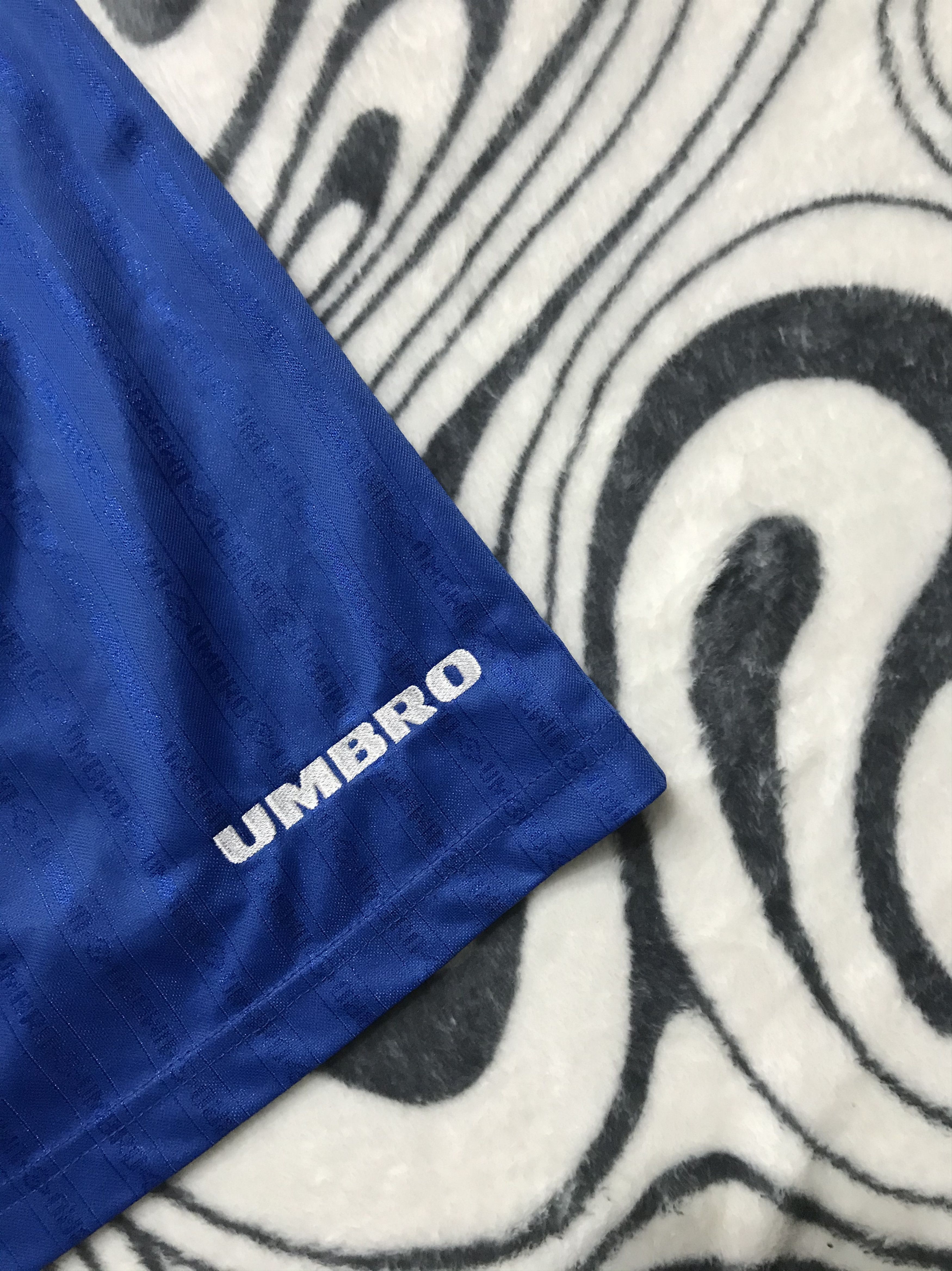Umbro × Vintage Umbro vintage monogram logo shorts Size US 36 / EU 52 - 2 Thumbnail