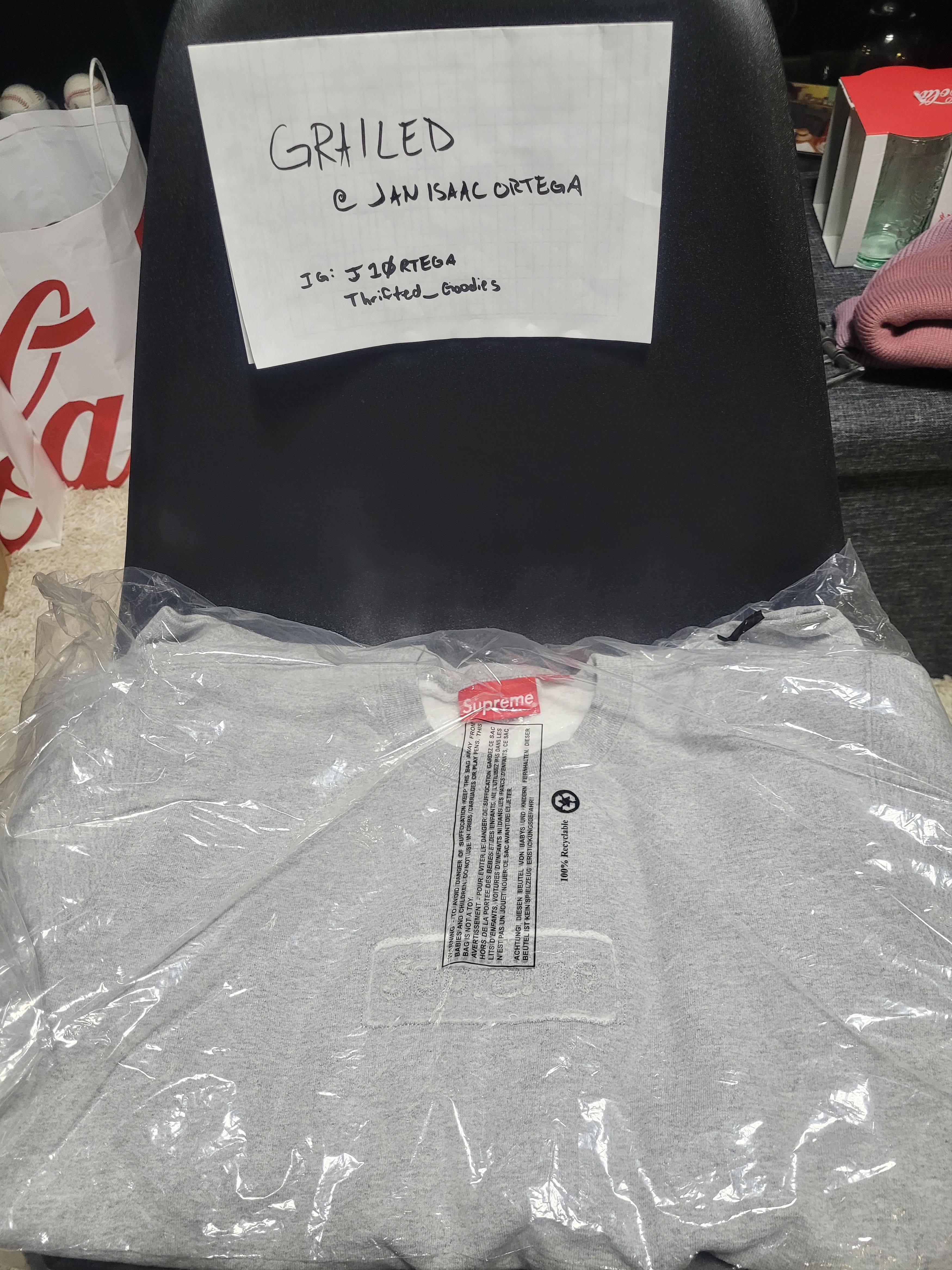 Supreme Supreme cutout box logo gray sz M Size US M / EU 48-50 / 2 - 1 Thumbnail