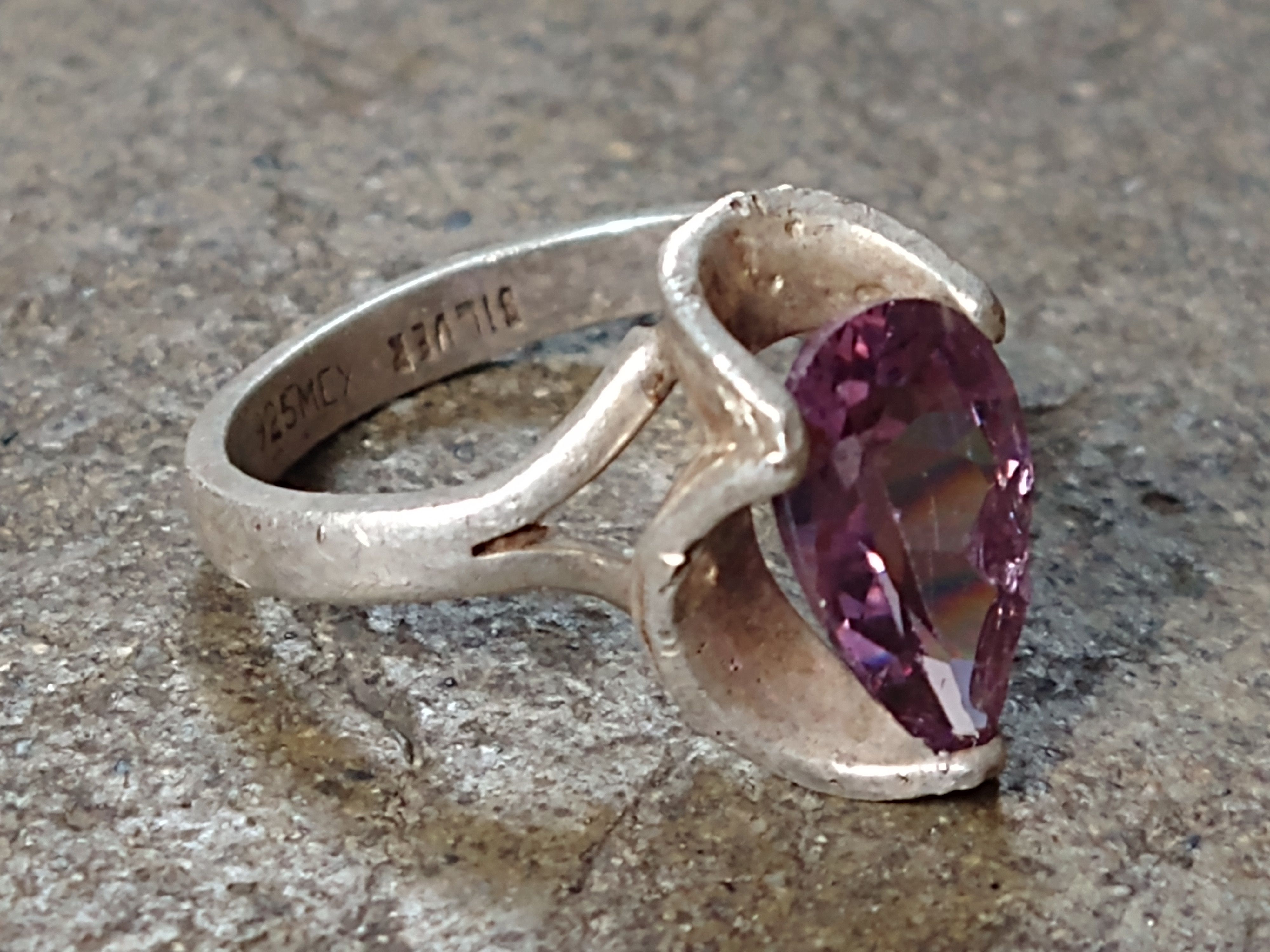 Jewelry Vintage Sterling Silver Ring Size 6.25 Purple CZ Mexico Pear Size ONE SIZE - 7 Thumbnail
