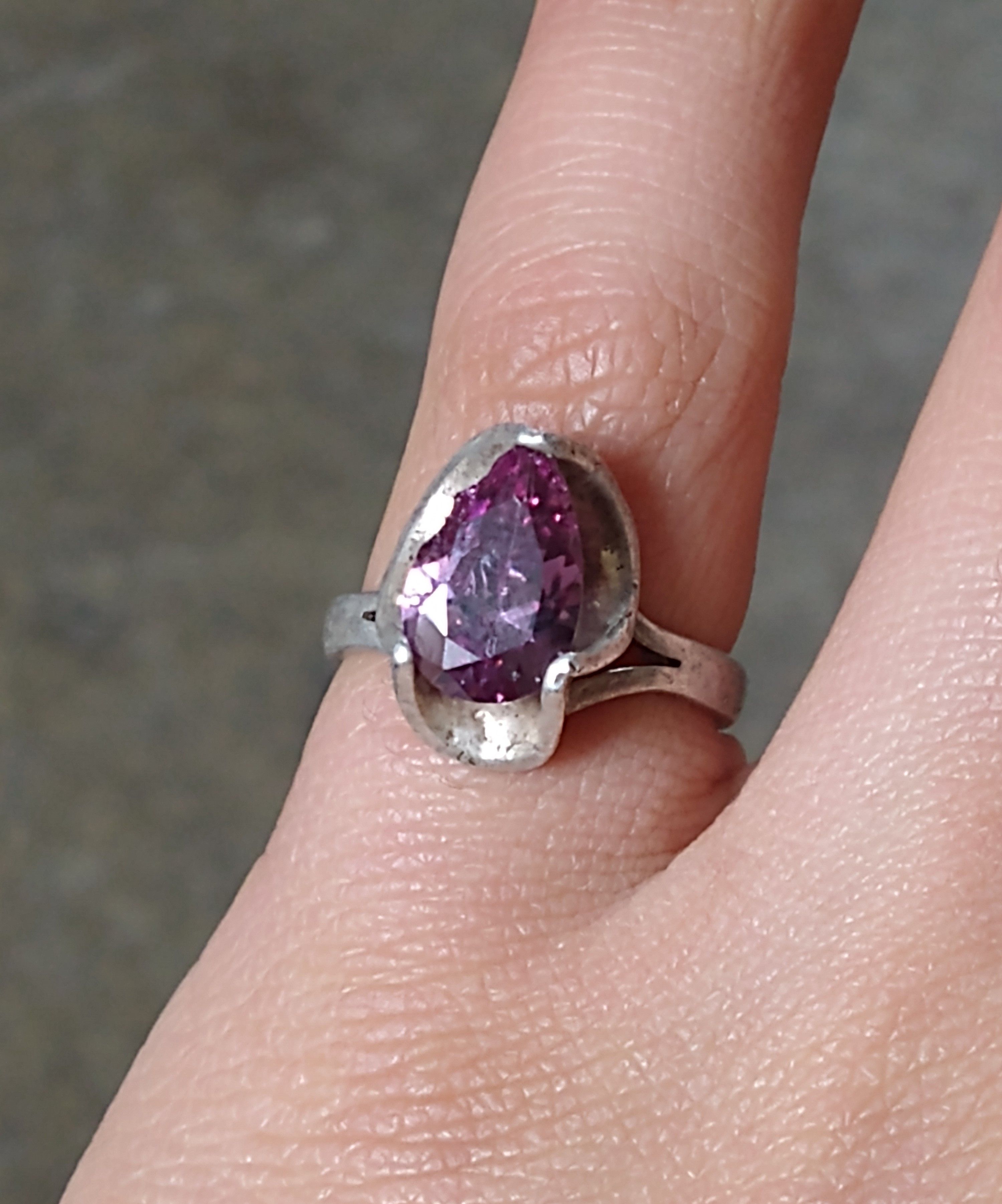 Jewelry Vintage Sterling Silver Ring Size 6.25 Purple CZ Mexico Pear Size ONE SIZE - 13 Thumbnail