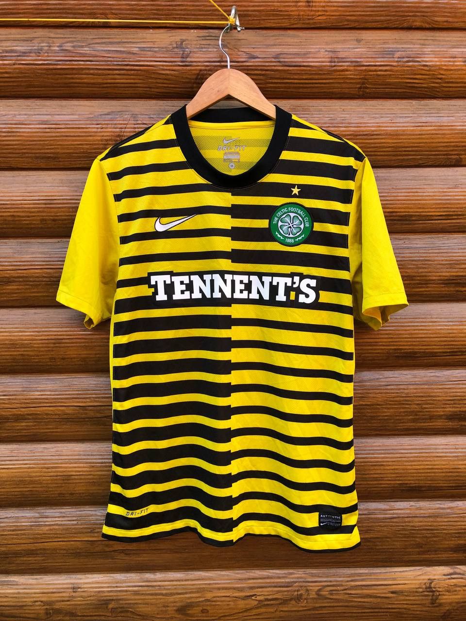 Nike CELTIC HOME FOOTBALL SHIRT SOCCER JERSEY NIKE Size US M / EU 48-50 / 2 - 1 Thumbnail