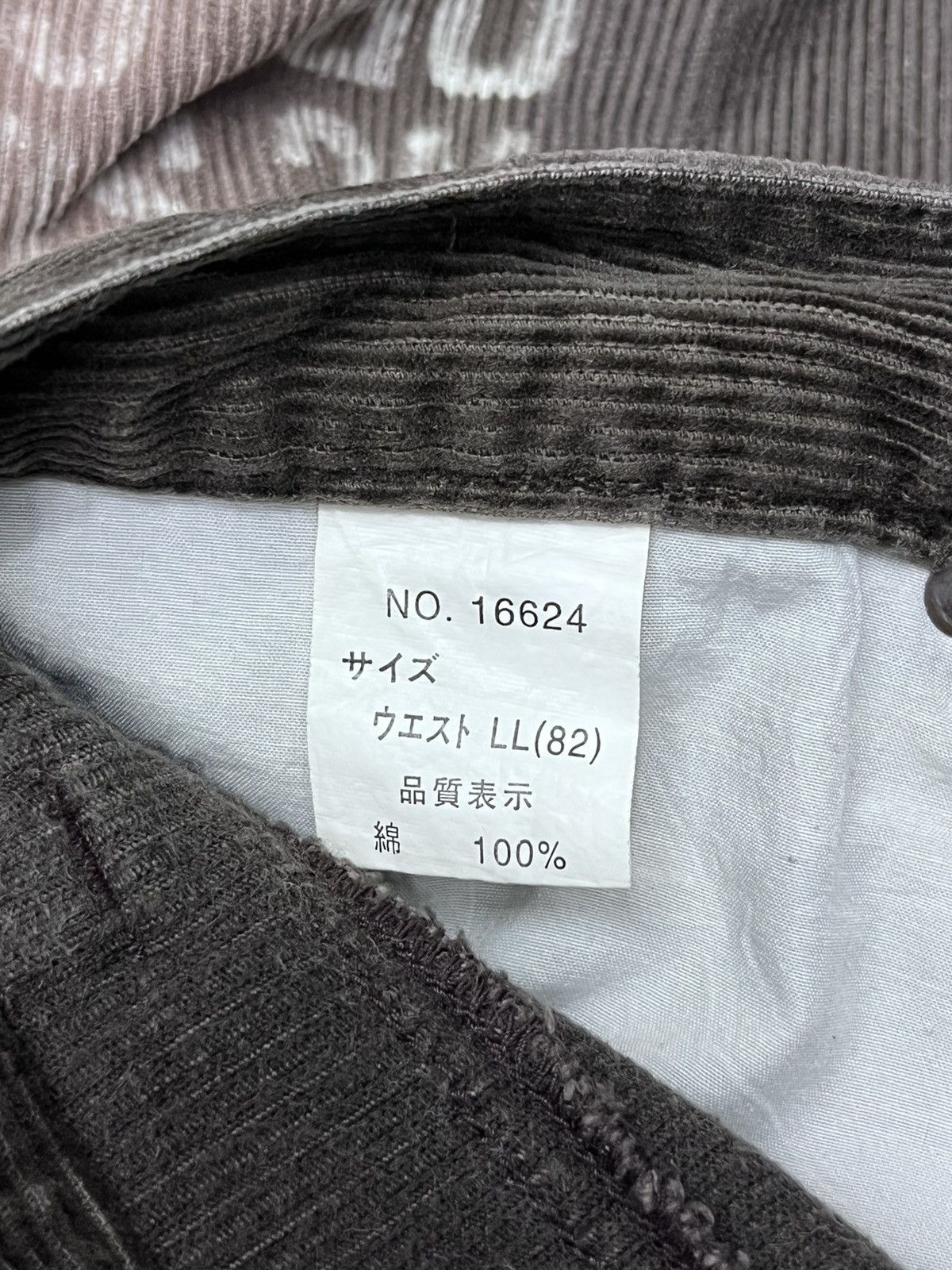 Japanese Brand 💥RARE🔥US State Abbreviations Spell-out Mud Wash Corduroy Size US 31 - 7 Thumbnail