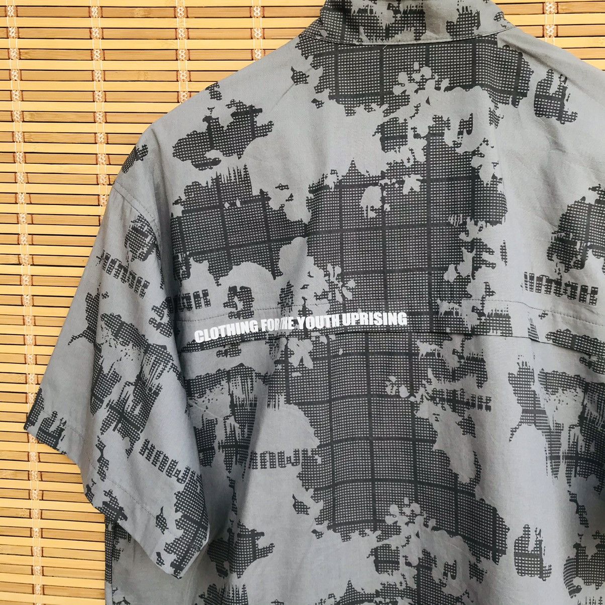 Tony Hawk VINTAGE Tony Hawk Skateboarding camouflage Maps pattern ziP Size US L / EU 52-54 / 3 - 10 Thumbnail