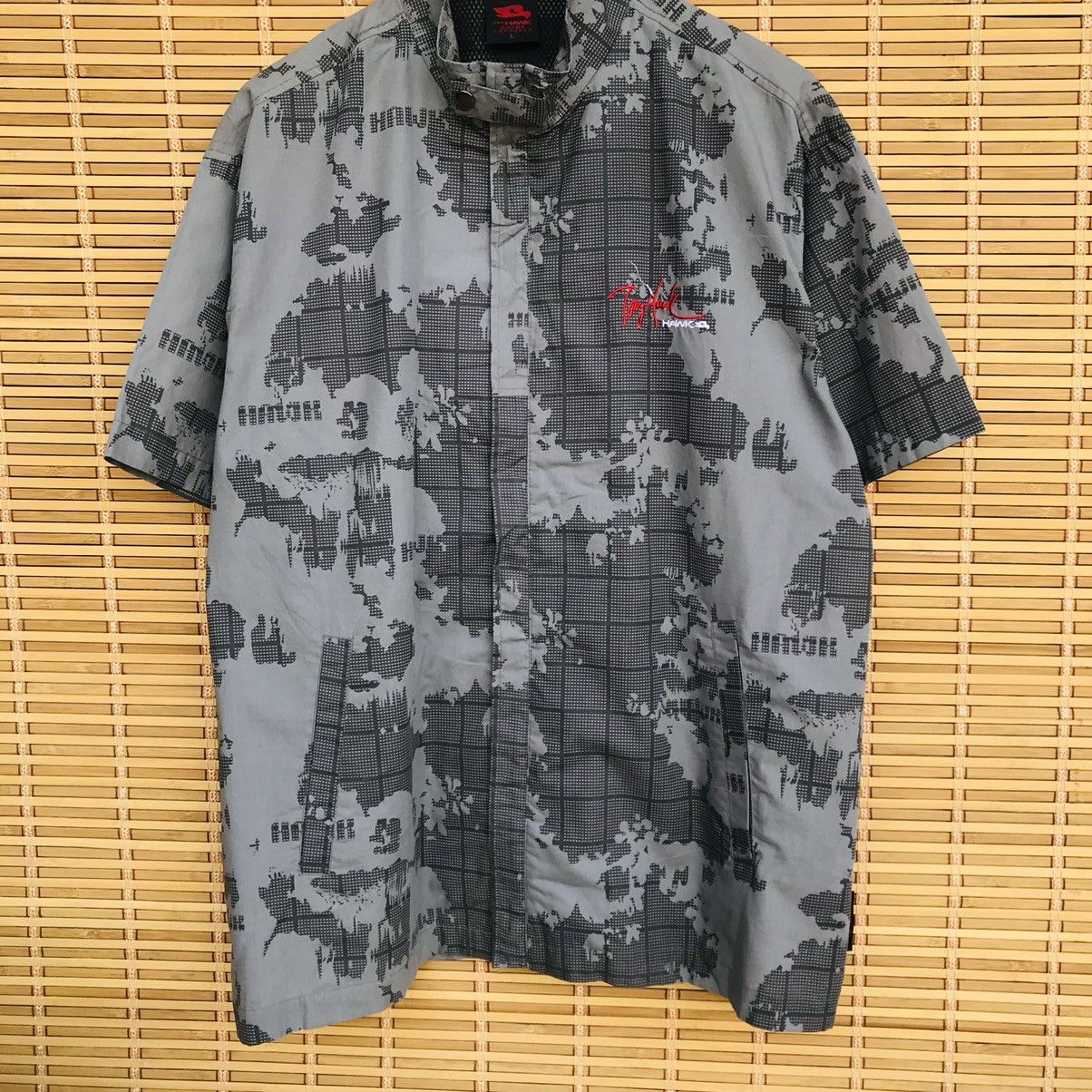 Tony Hawk VINTAGE Tony Hawk Skateboarding camouflage Maps pattern ziP Size US L / EU 52-54 / 3 - 4 Thumbnail