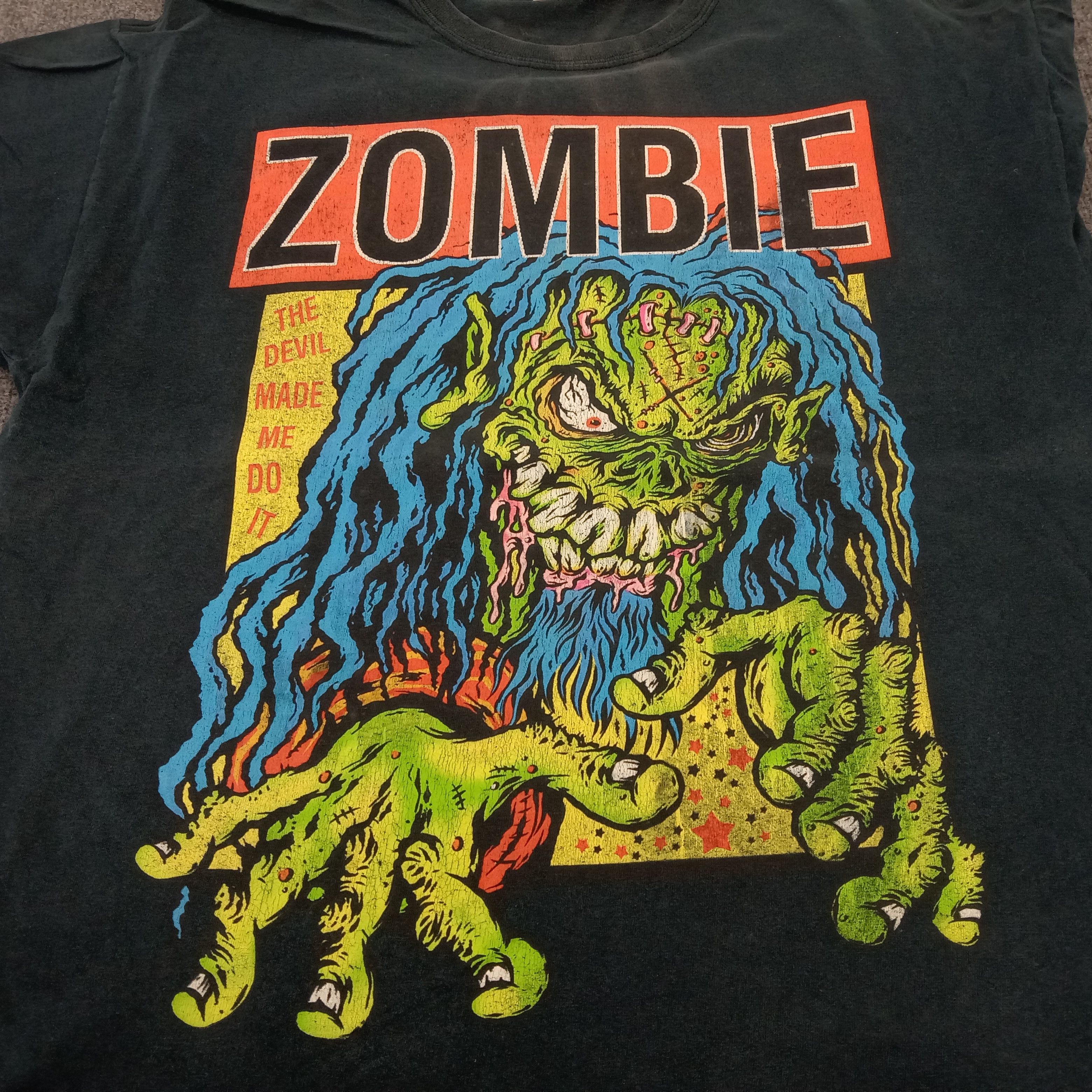 Expert Horror × Vintage Zombie Horror Thriller Movie Tshirt Size US XXL / EU 58 / 5 - 2 Thumbnail