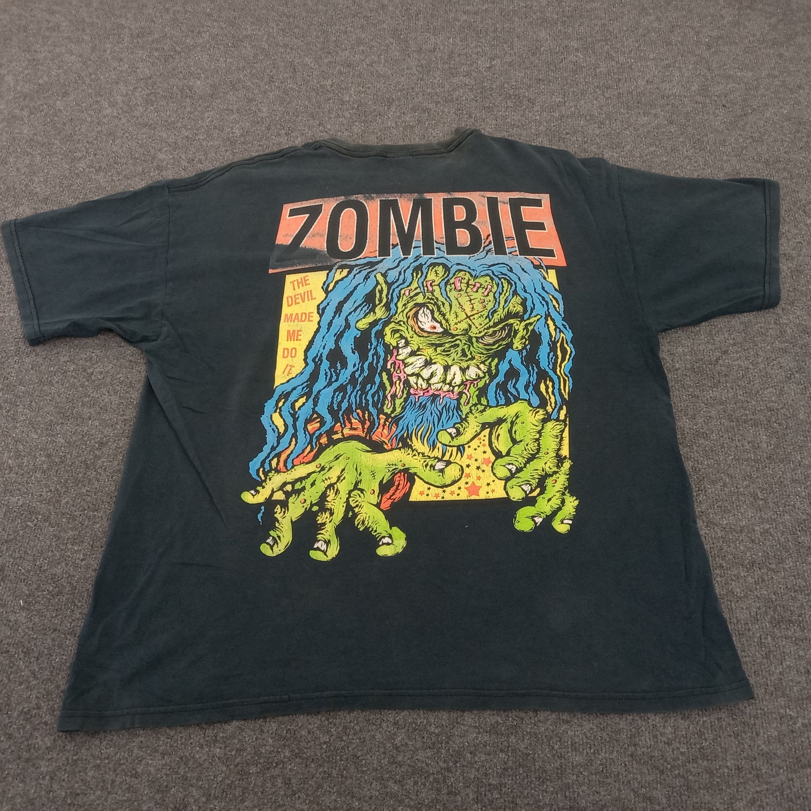 Expert Horror × Vintage Zombie Horror Thriller Movie Tshirt Size US XXL / EU 58 / 5 - 3 Thumbnail