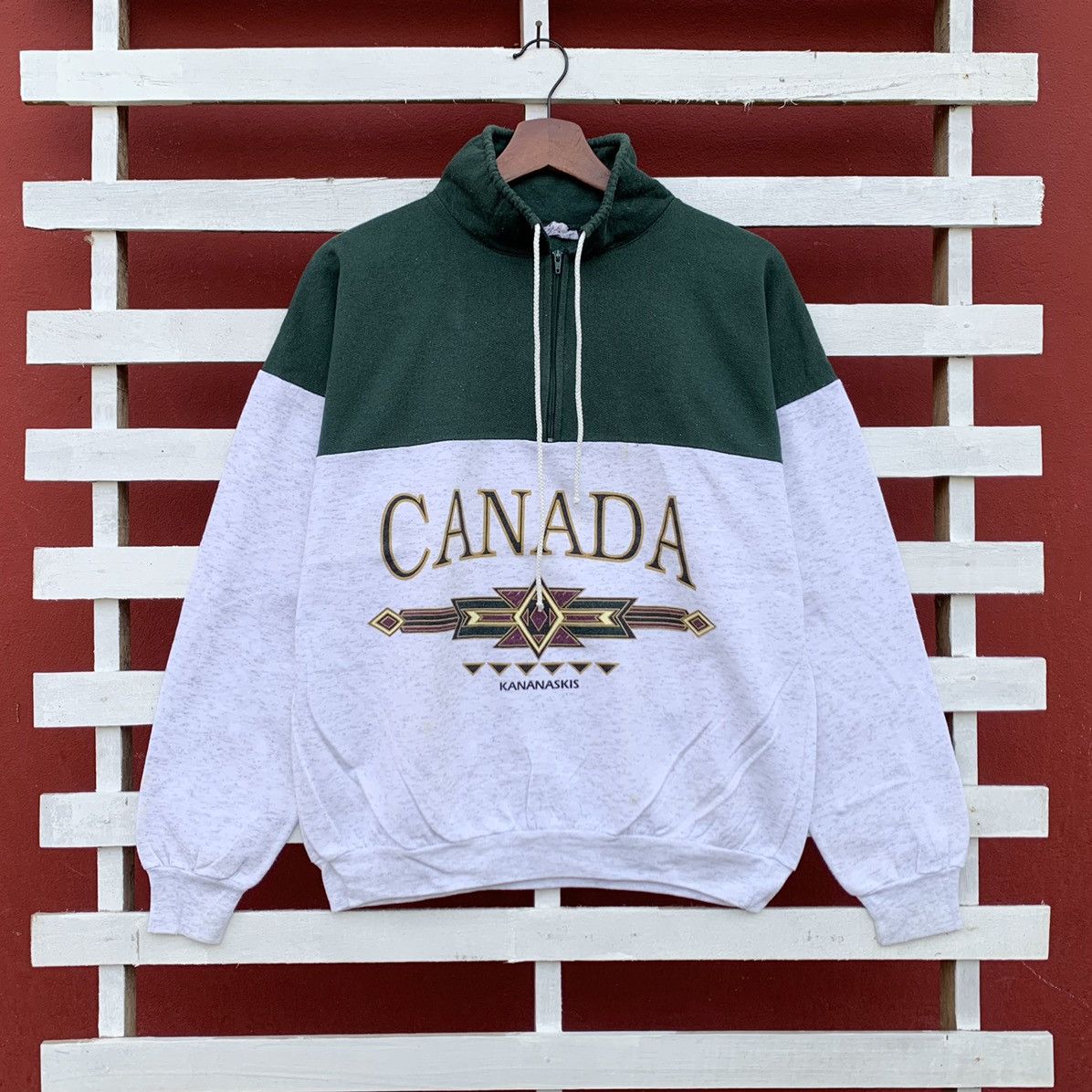 Vintage Vintage 90s Canada Kananaskis Sweatshirt Size US S / EU 44-46 / 1 - 1 Thumbnail