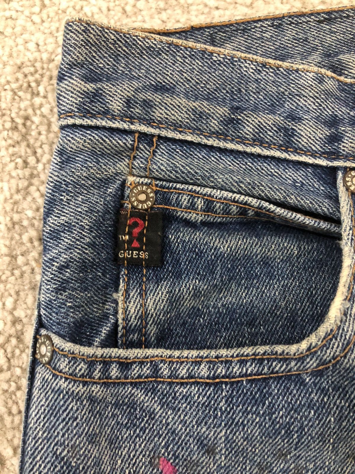 Guess Rare guess flower painted distressed jeans Size US 29 - 7 Thumbnail