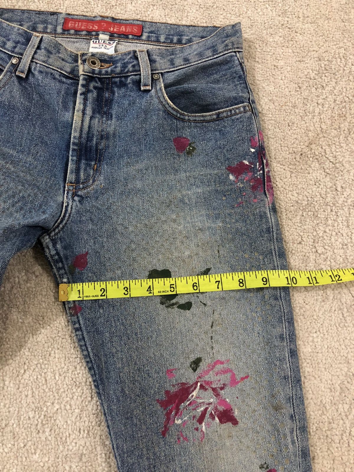 Guess Rare guess flower painted distressed jeans Size US 29 - 13 Thumbnail