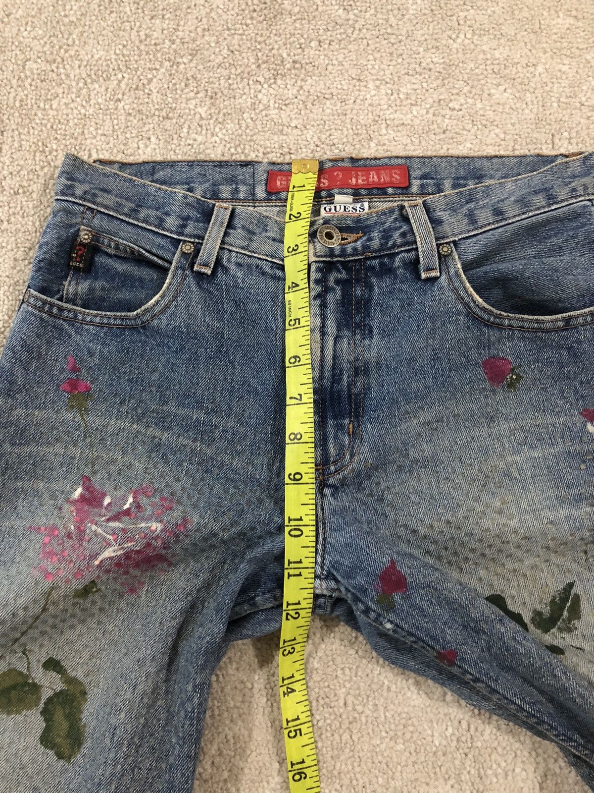Guess Rare guess flower painted distressed jeans Size US 29 - 12 Thumbnail
