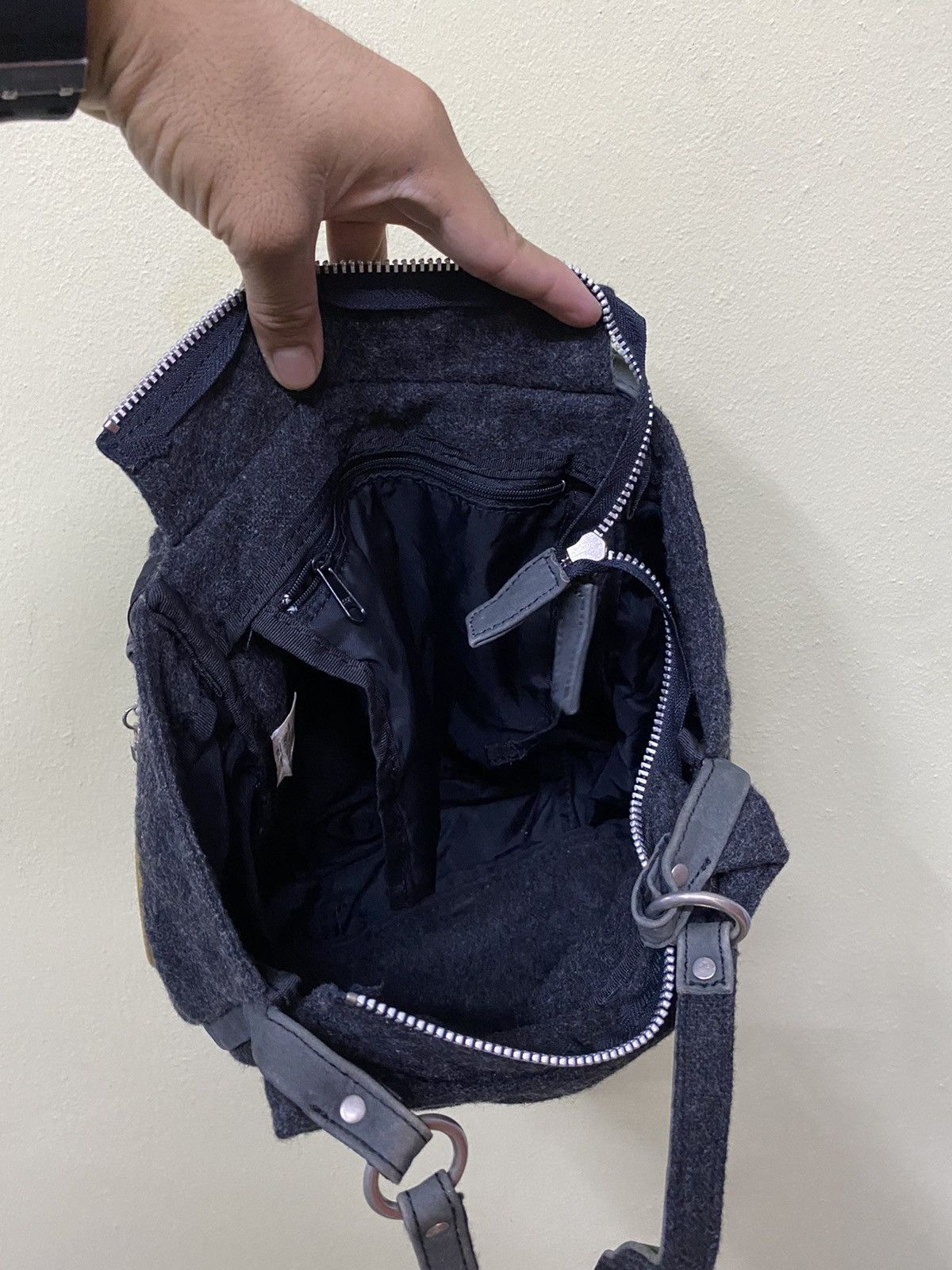 Y's for Men × Yohji Yamamoto YOHJI YAMAMOTO X YSACS WOOL SHOULDER BAG Size ONE SIZE - 11 Thumbnail