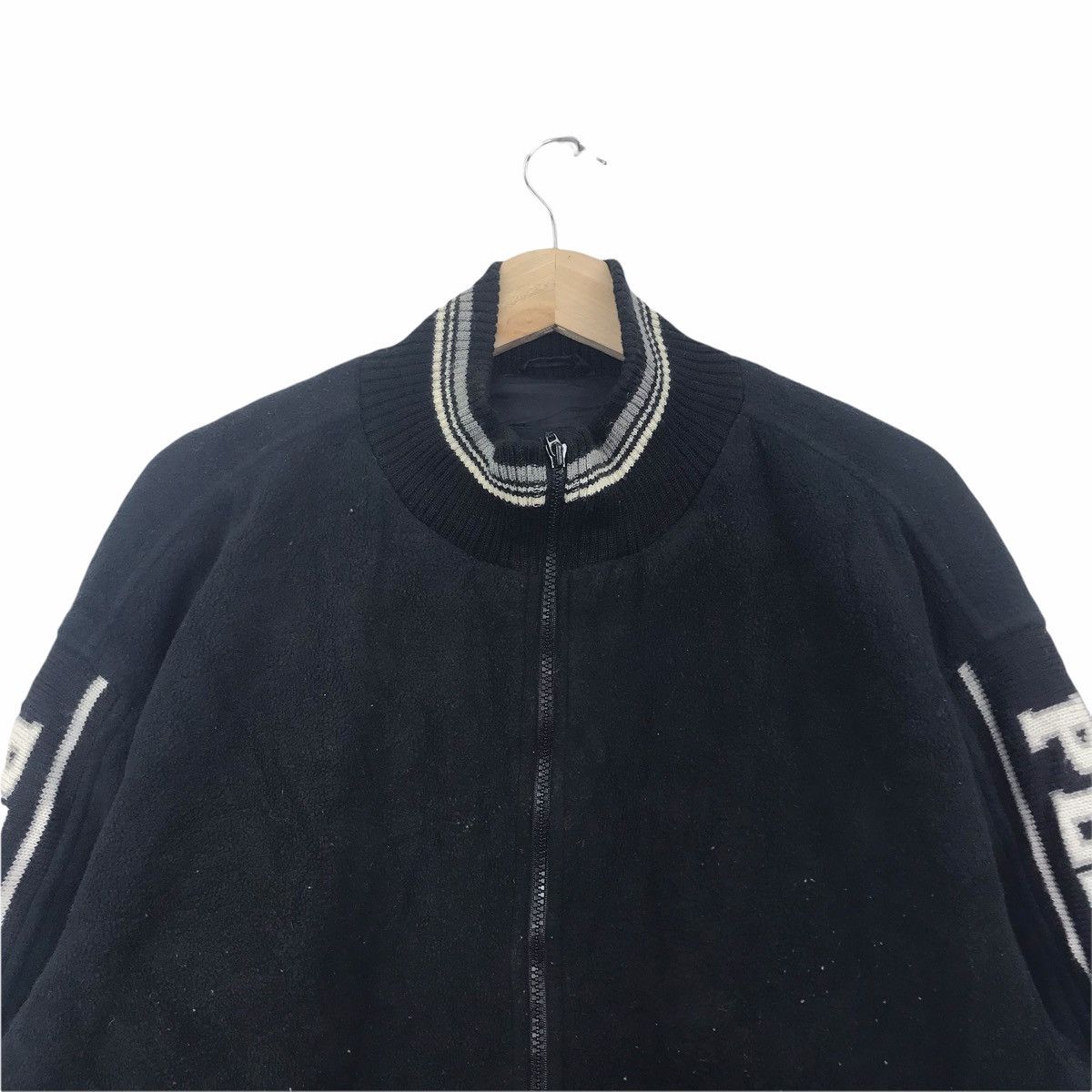 Playboy Vintage PLAYBOY SPORT Spell Out Knitwear Japan Bomber Jacket Size US L / EU 52-54 / 3 - 2 Thumbnail