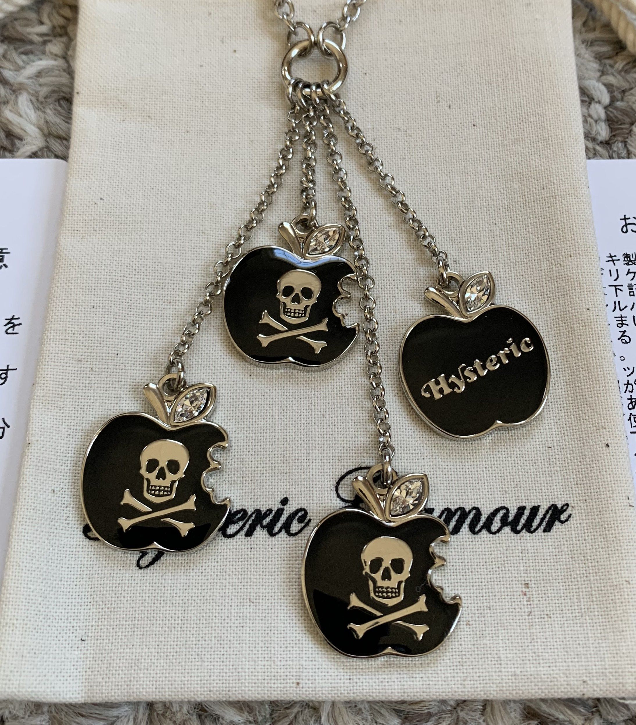 Hysteric Glamour NEW Hysteric Glamour Skull Apple Charm