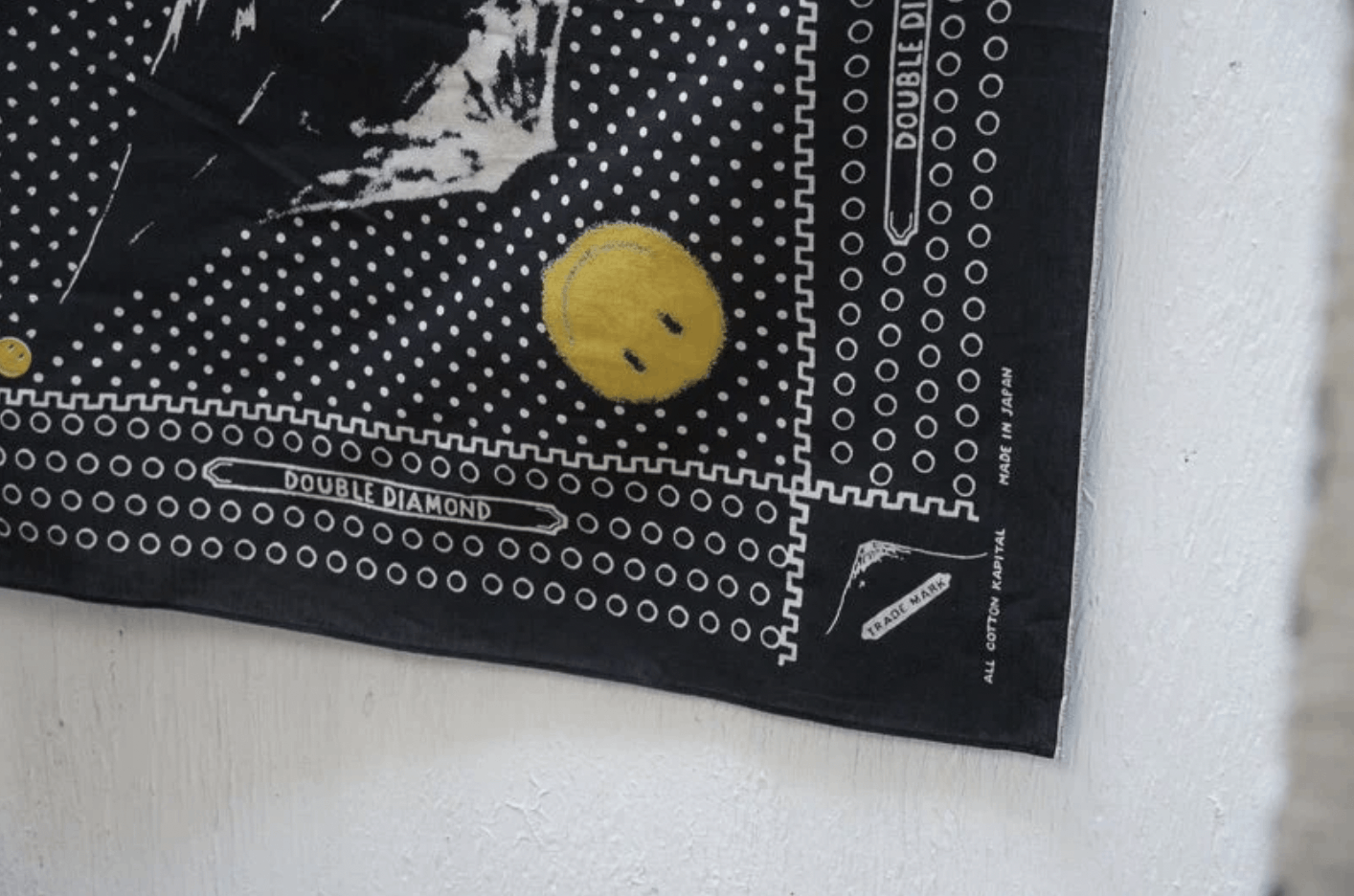 Kapital バンダナ　スマイル（鏡富士PROFILE RAINBOWY） Kapital Fuji Smile Bandana, Navy – Glasswing
