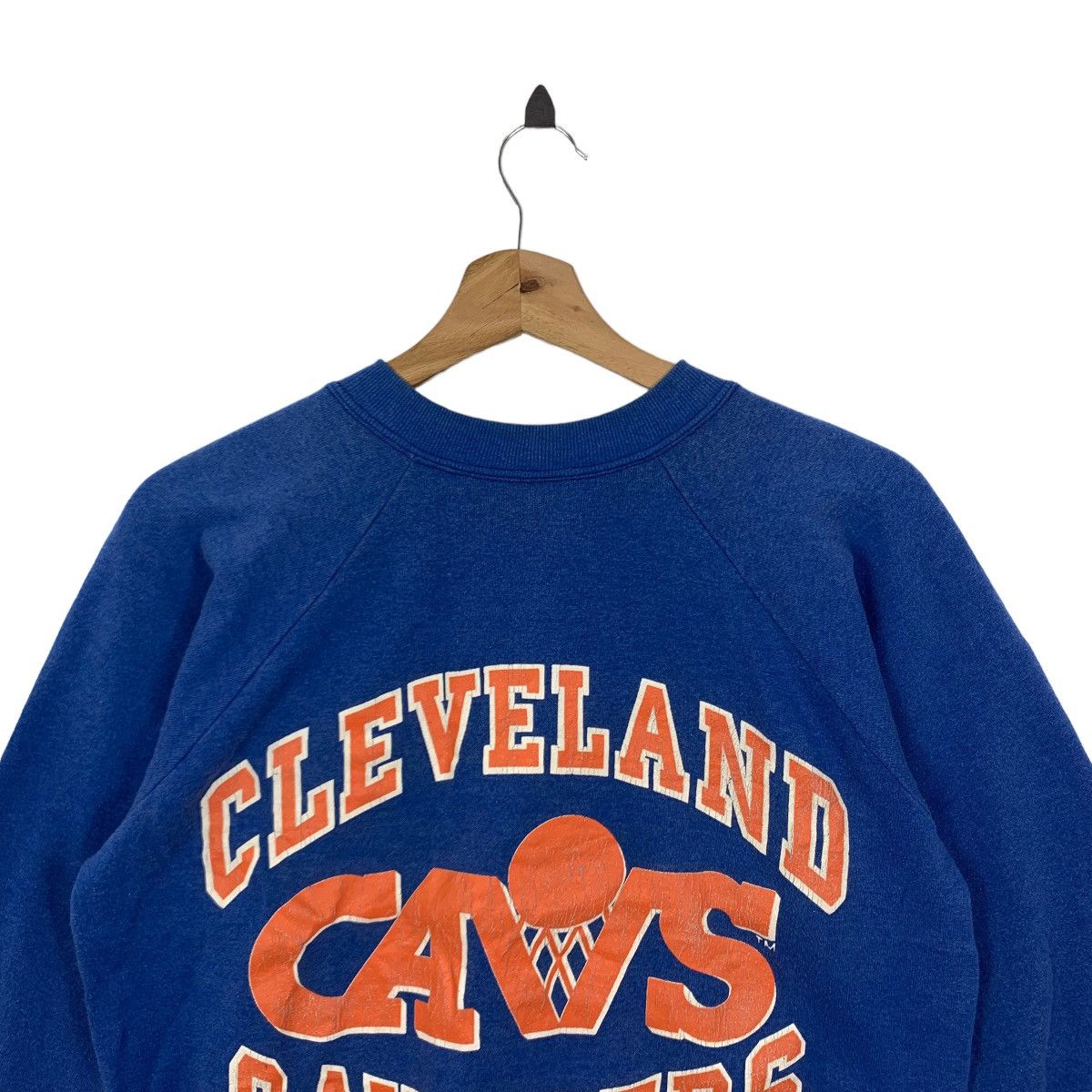 NBA × Vintage Vintage 90s Cleveland Cavaliers Logo 7 Basketball Team NBA Size US M / EU 48-50 / 2 - 2 Thumbnail