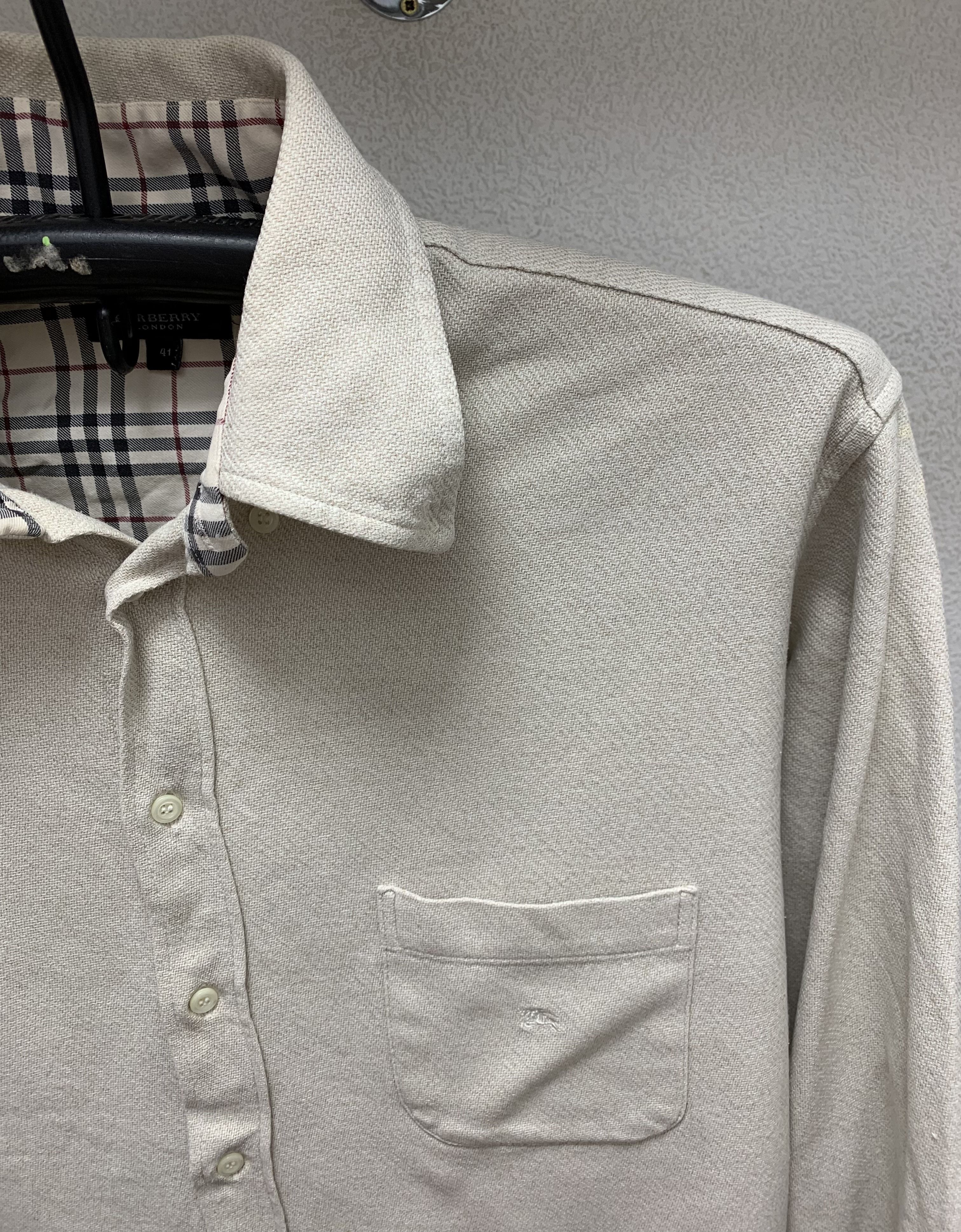 Burberry Burberry London shirt L size nova check monogram Size US L / EU 52-54 / 3 - 2 Thumbnail