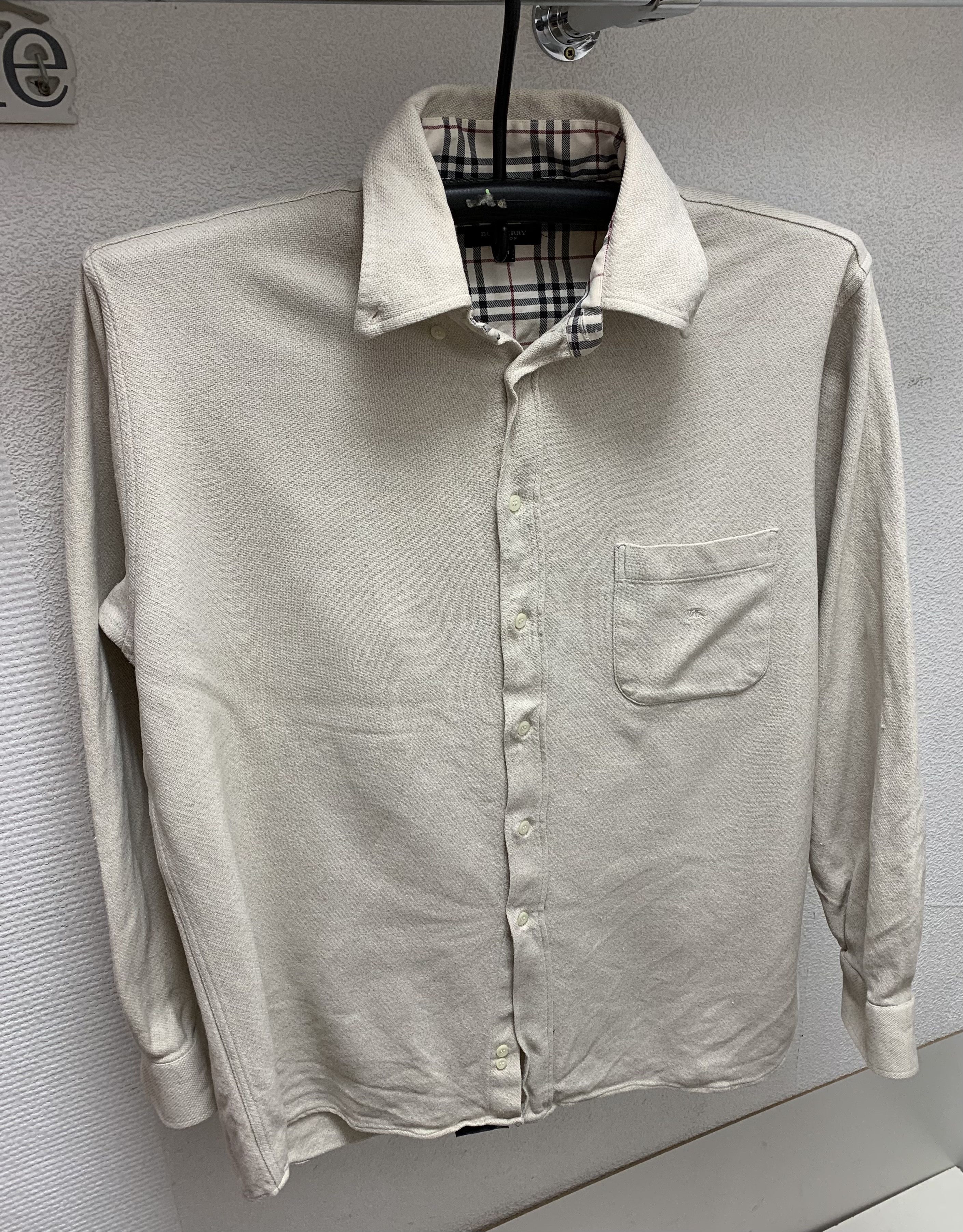 Burberry Burberry London shirt L size nova check monogram Size US L / EU 52-54 / 3 - 1 Thumbnail