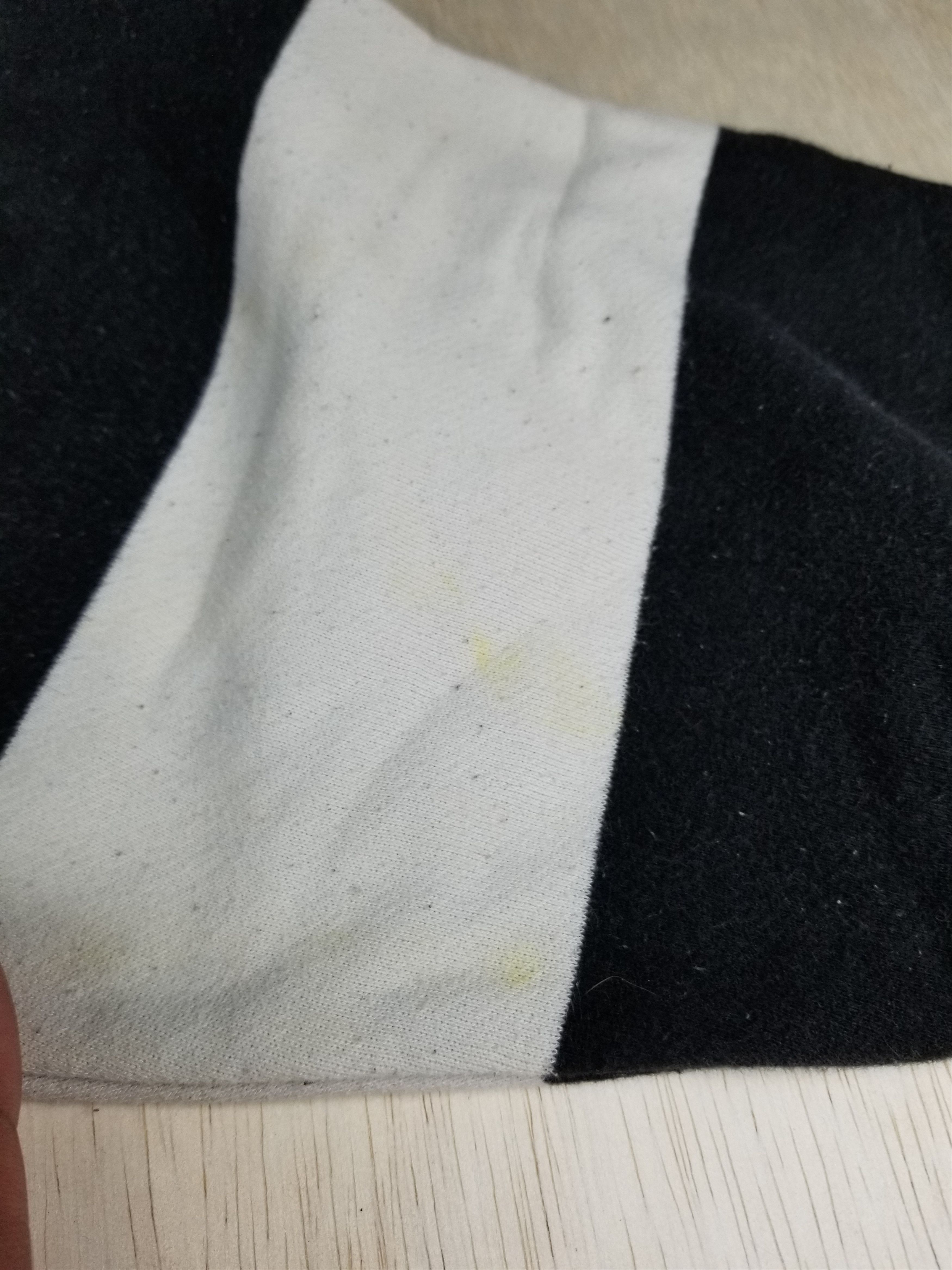Disney × Mickey Mouse × Vintage Vintage Mickey Mouse Disney Size US M / EU 48-50 / 2 - 7 Thumbnail
