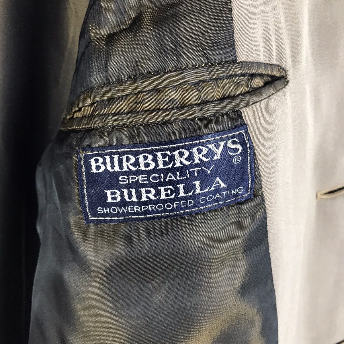 Burberry Vintage Burberrys' Specialty Burella Showerproof Wool Coat Size US M / EU 48-50 / 2 - 15 Thumbnail