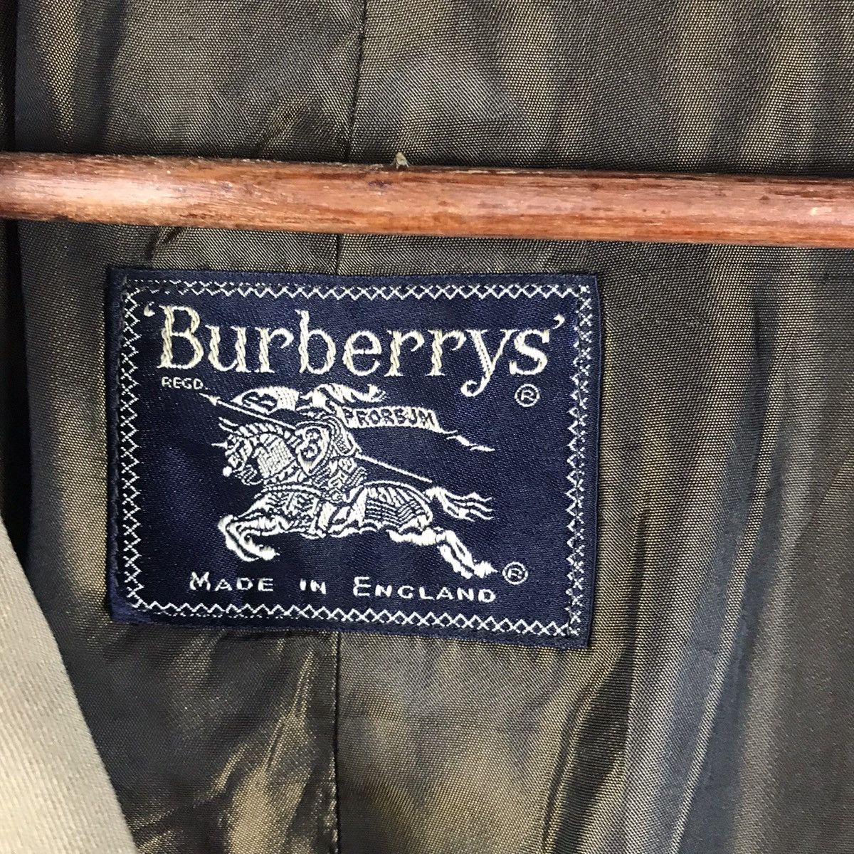 Burberry Vintage Burberrys' Specialty Burella Showerproof Wool Coat Size US M / EU 48-50 / 2 - 14 Thumbnail