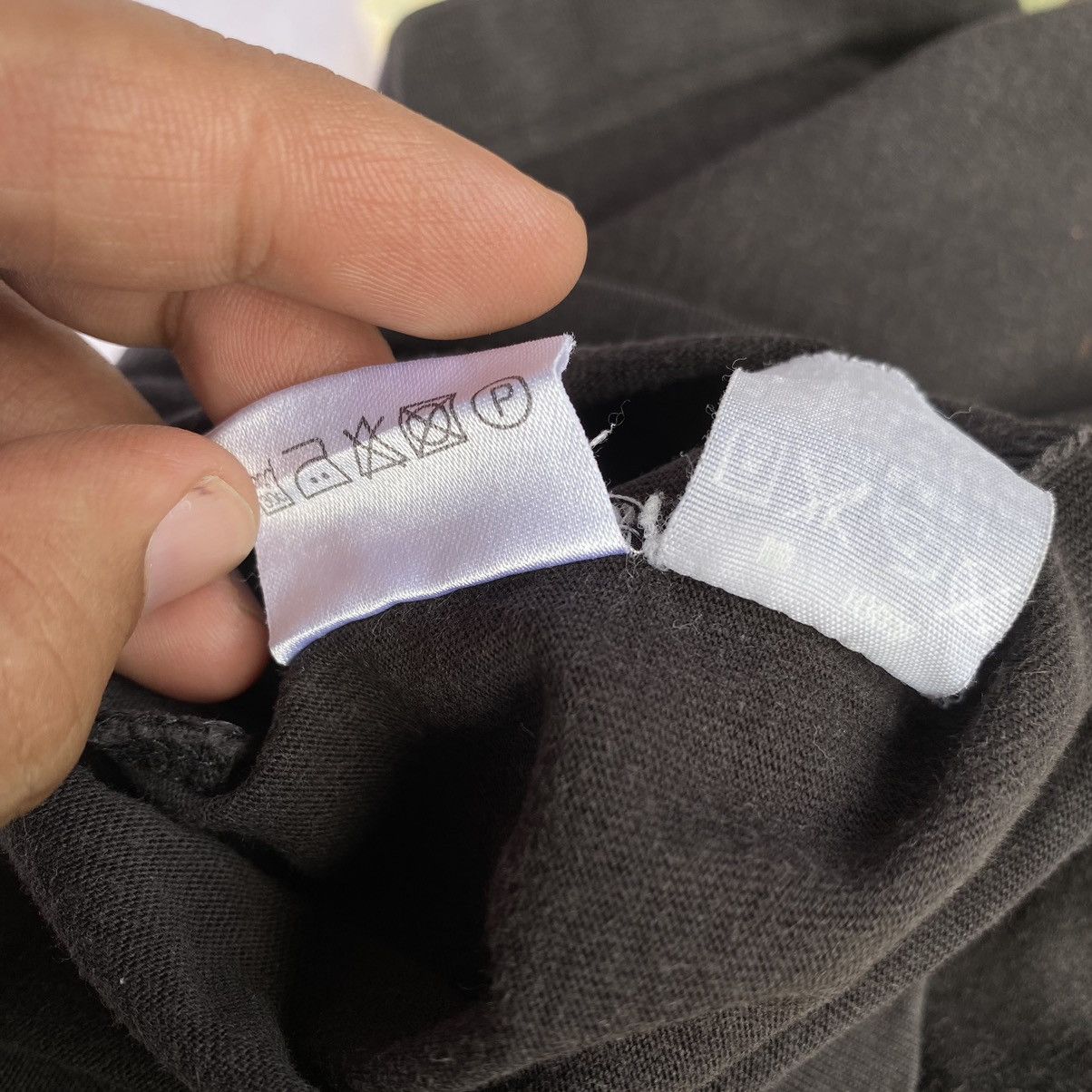 Yves Saint Laurent Yves Saint Laurent Spell Out Shirt. #A8 Size US M / EU 48-50 / 2 - 6 Thumbnail