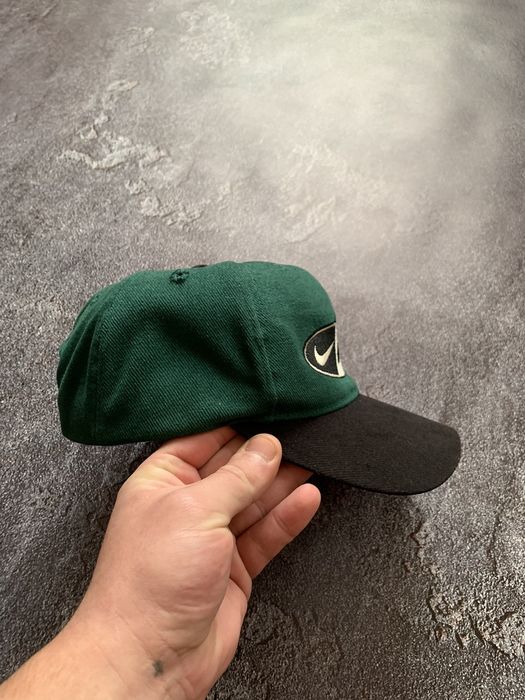 nike big swoosh cap