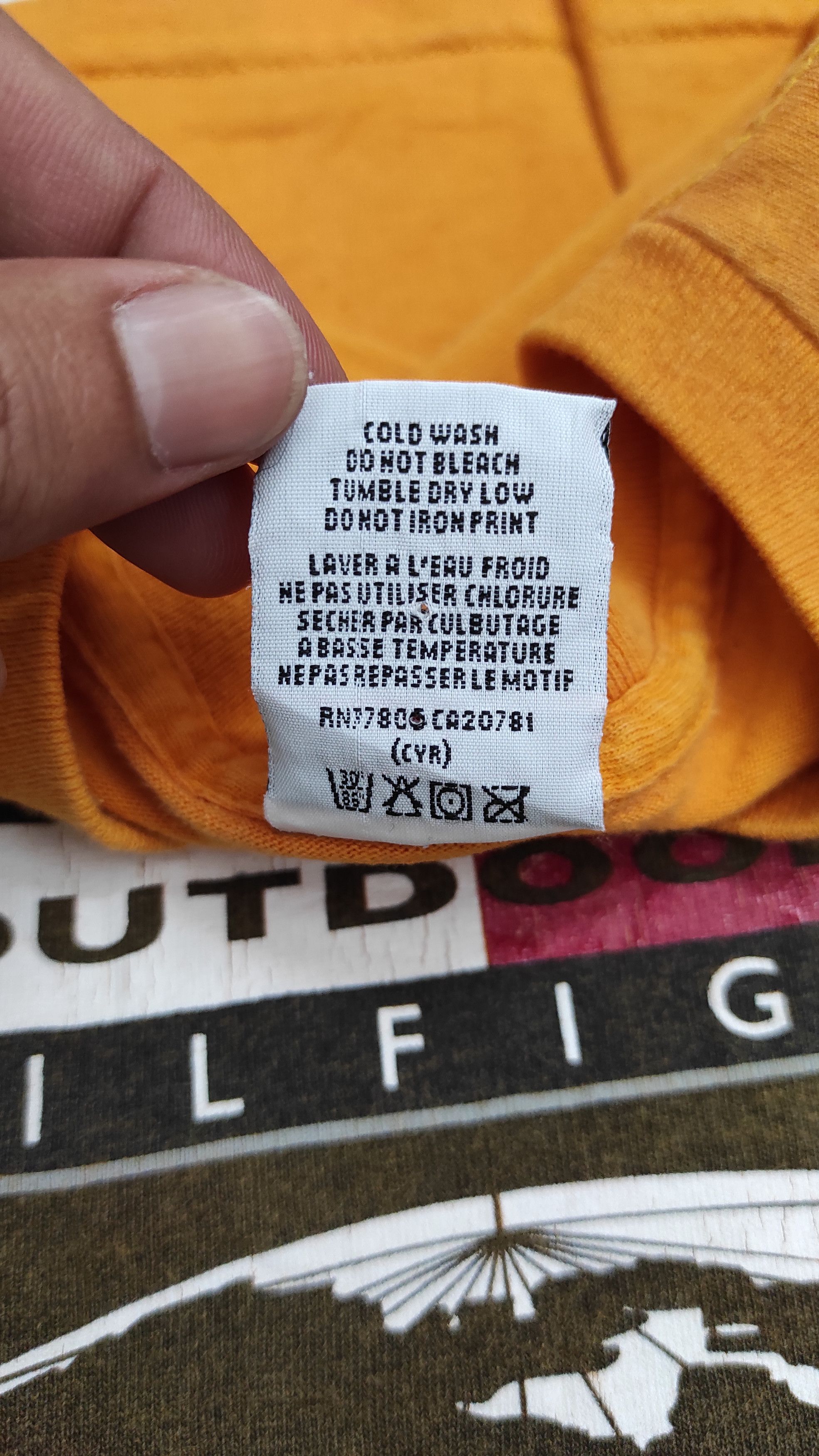Tommy Hilfiger Vintage 90's OUTDOOR EXPEDITION Promo tee Size US S / EU 44-46 / 1 - 4 Thumbnail