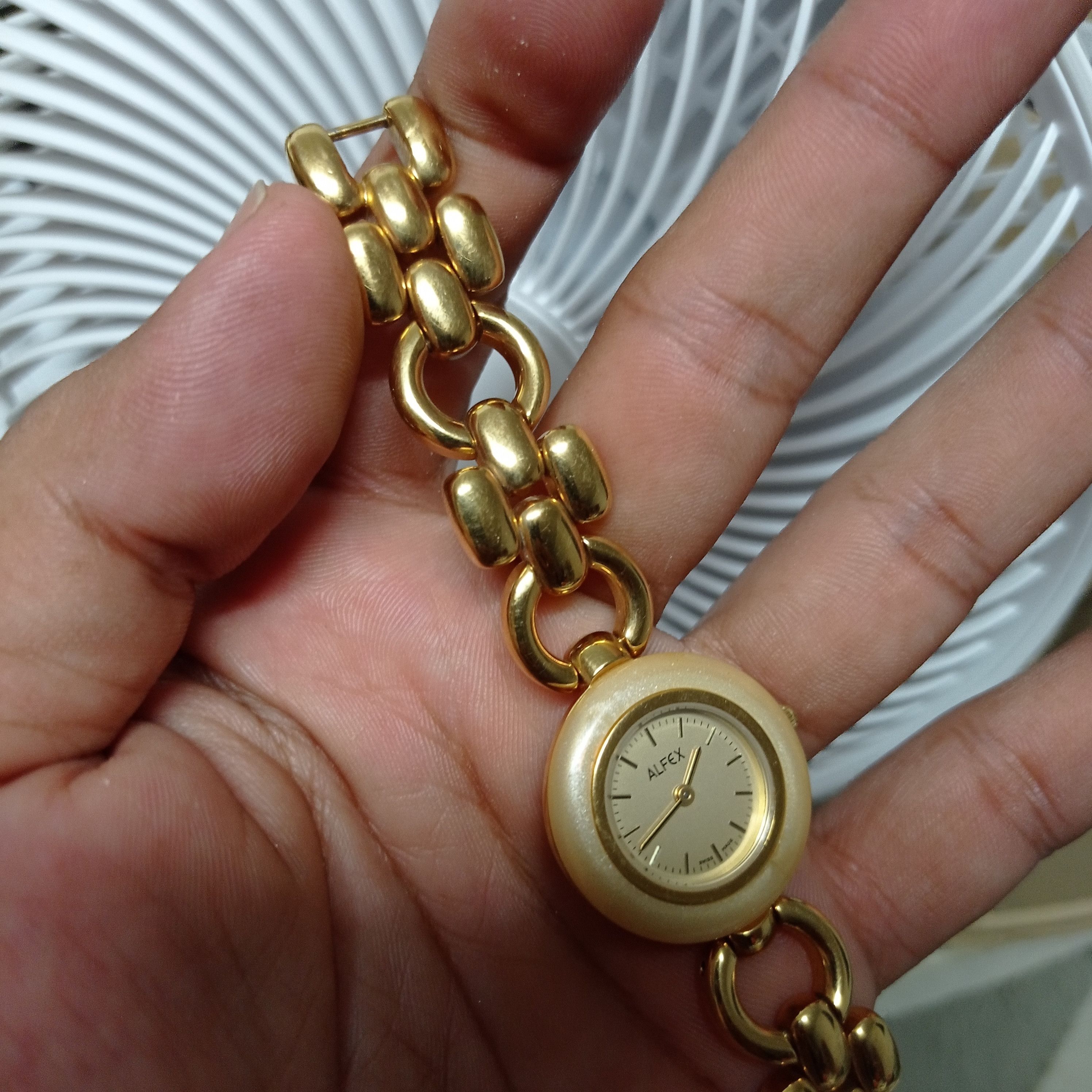 Vintage LUXURY VINTAGE BY "ALFEX" 4968 SWISS WATCH (LADIES SIZE) Size ONE SIZE - 9 Thumbnail