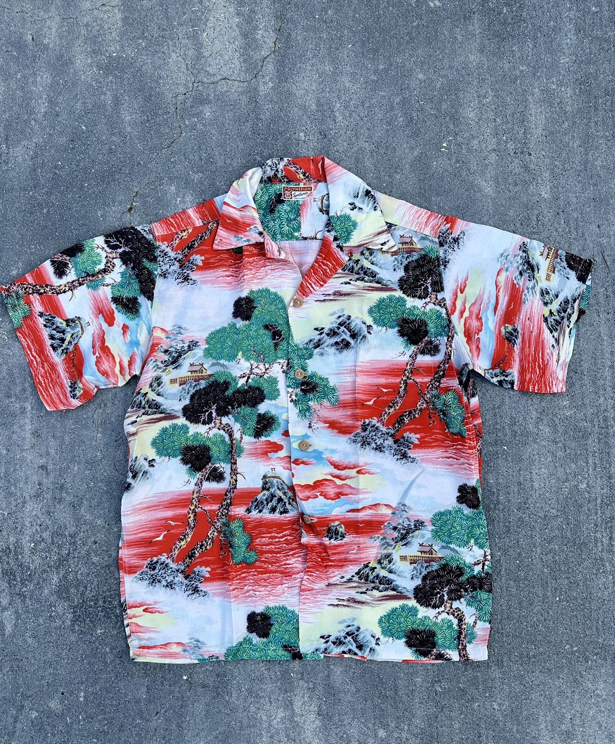 Vintage 1940s Loop Collar Rayon Hawaiian Shirt
