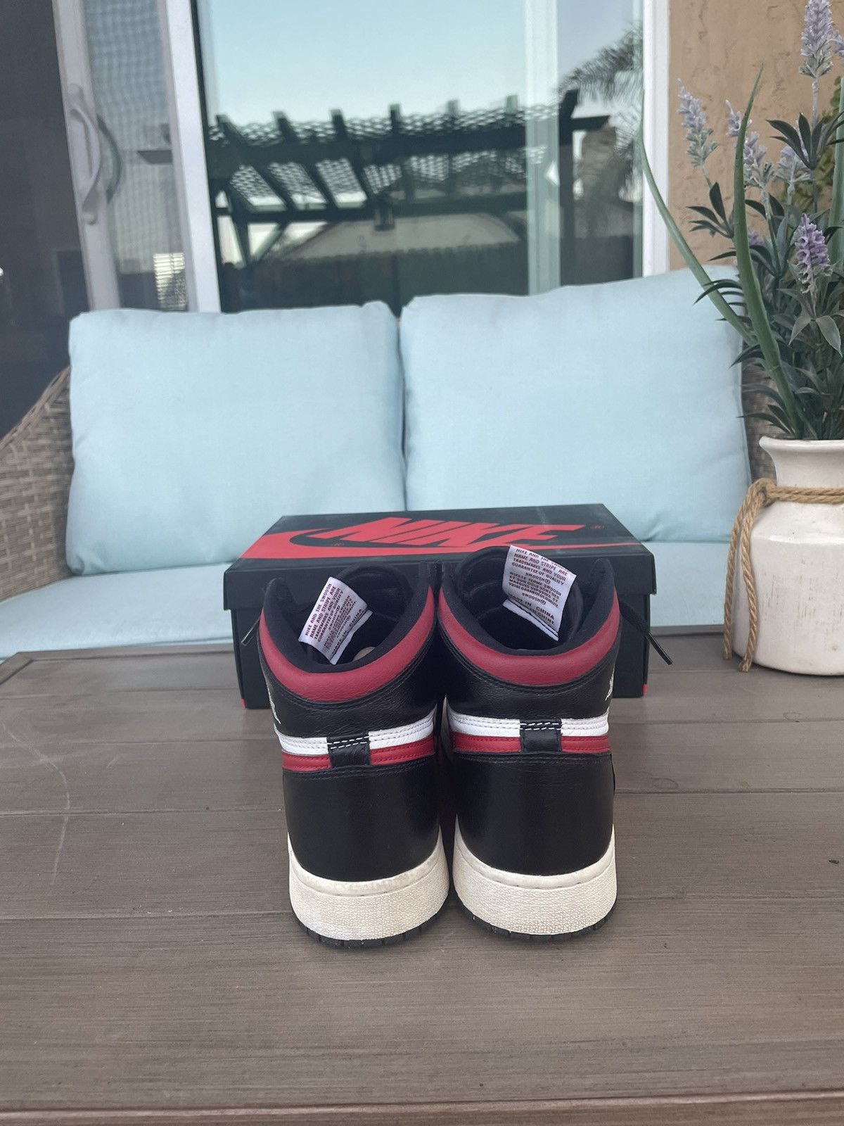 Jordan Brand × Nike Air Jordan 1 High Retro Black Gym Red Size US 7 / EU 40 - 4 Thumbnail