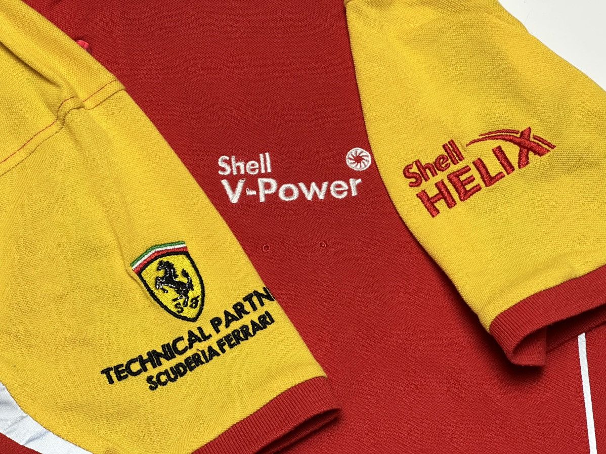 Ferrari Vintage Shell Ferrari Racing Polo F1 V-Power Size US L / EU 52-54 / 3 - 9 Thumbnail