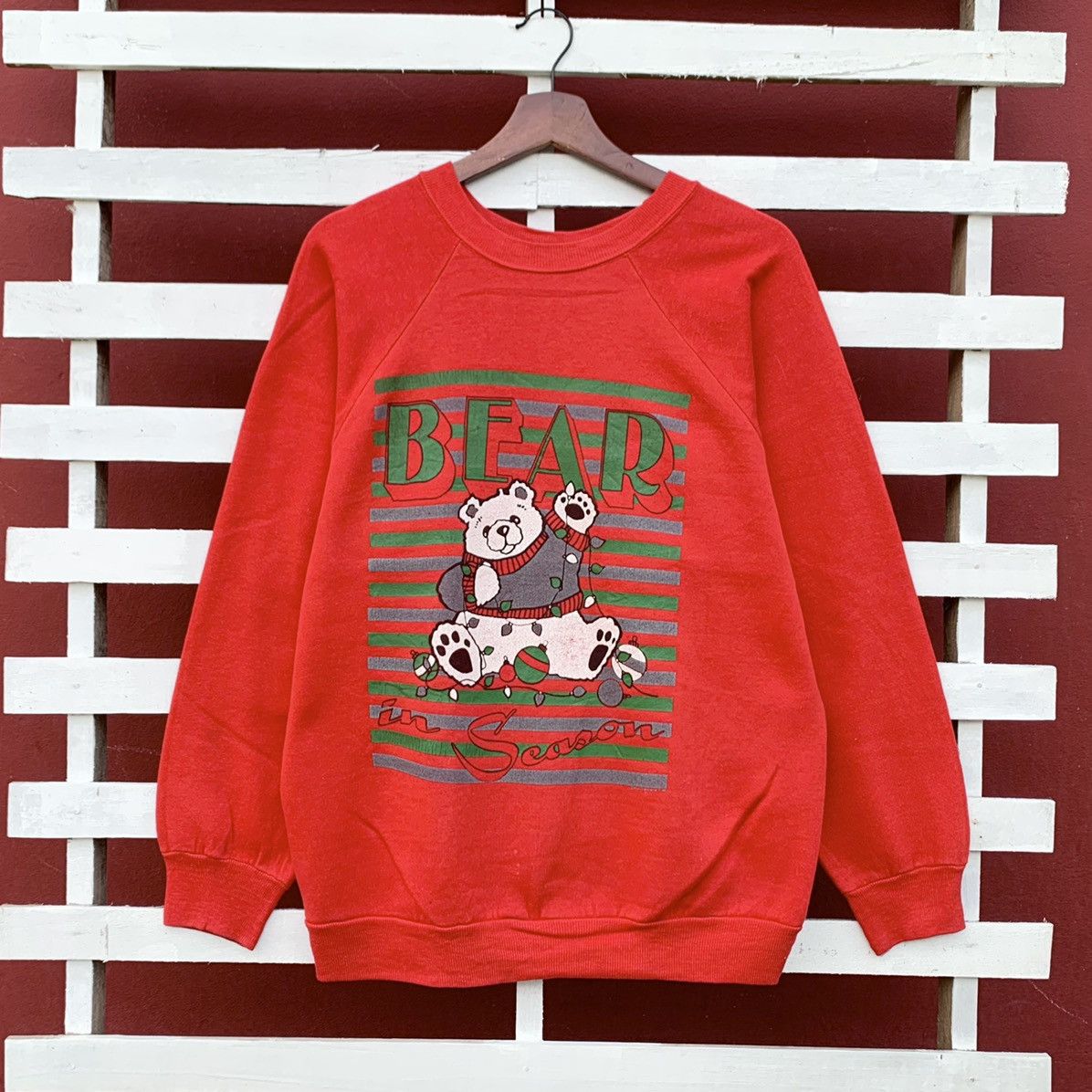 Vintage Vintage 90s Malibu Beach Club BEAR IN SEASON Sweatshirt Size US M / EU 48-50 / 2 - 1 Thumbnail