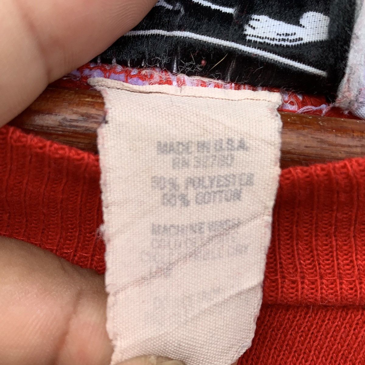 Vintage Vintage 90s Malibu Beach Club BEAR IN SEASON Sweatshirt Size US M / EU 48-50 / 2 - 8 Thumbnail