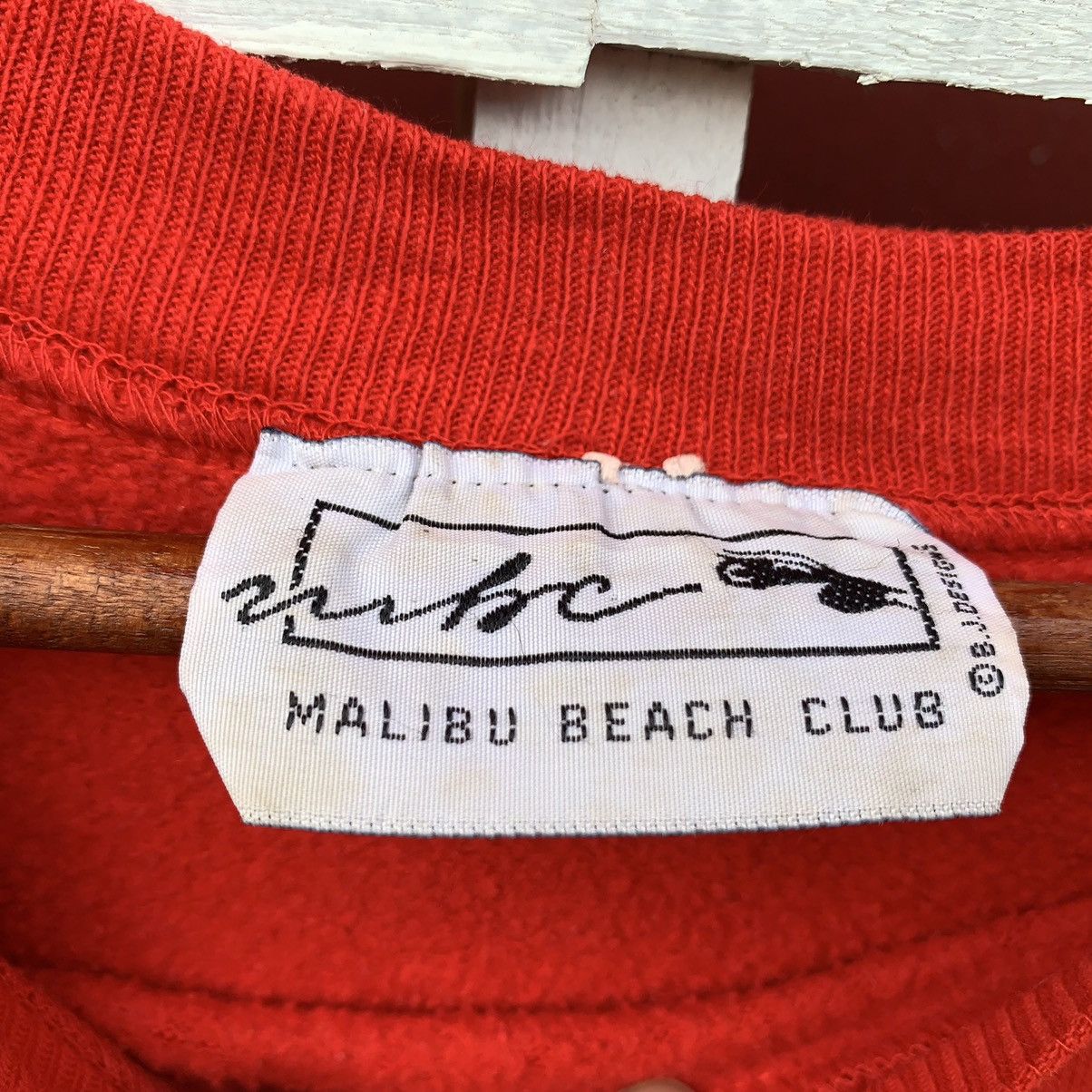 Vintage Vintage 90s Malibu Beach Club BEAR IN SEASON Sweatshirt Size US M / EU 48-50 / 2 - 7 Thumbnail