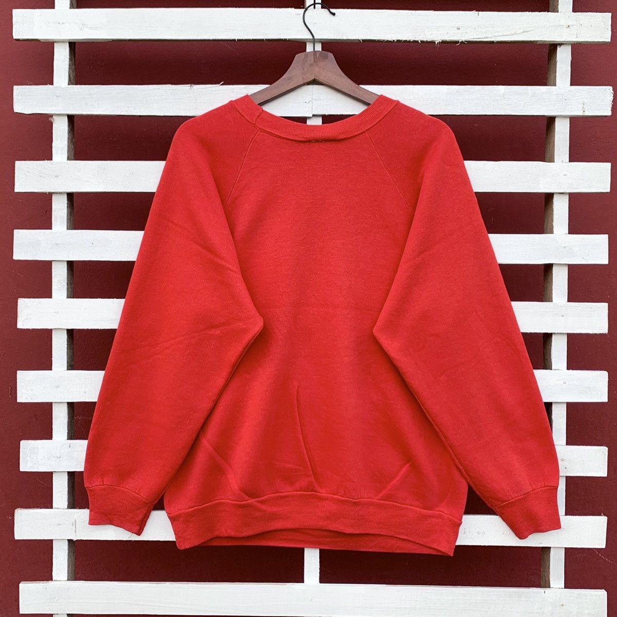 Vintage Vintage 90s Malibu Beach Club BEAR IN SEASON Sweatshirt Size US M / EU 48-50 / 2 - 2 Thumbnail