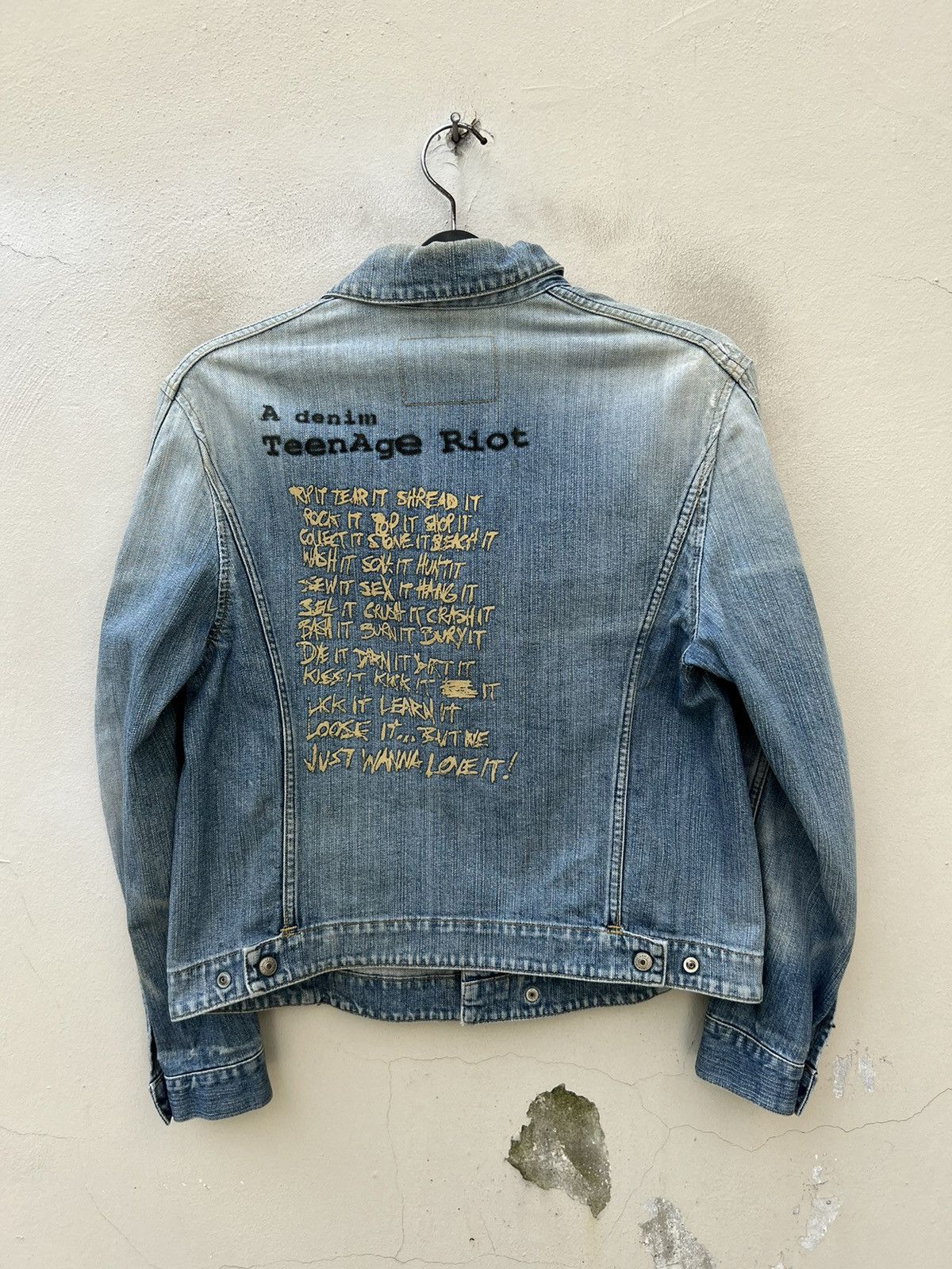 Japanese Brand 2002 Levi’s Engineer Teenage Riot Fade Trashed Denim Jacket Size US M / EU 48-50 / 2 - 7 Thumbnail