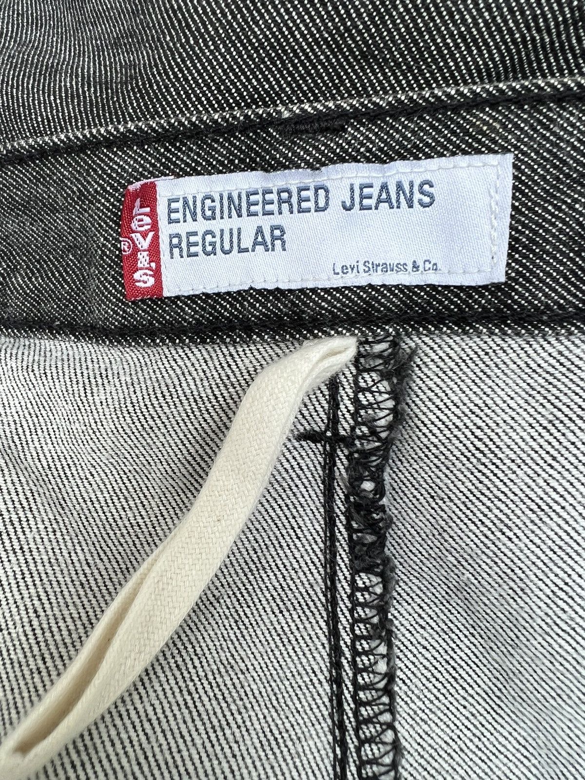 Levi's Vintage 2000s Levi’s Engineered Grey Regular Denim Jeans Size US 32 / EU 48 - 16 Thumbnail