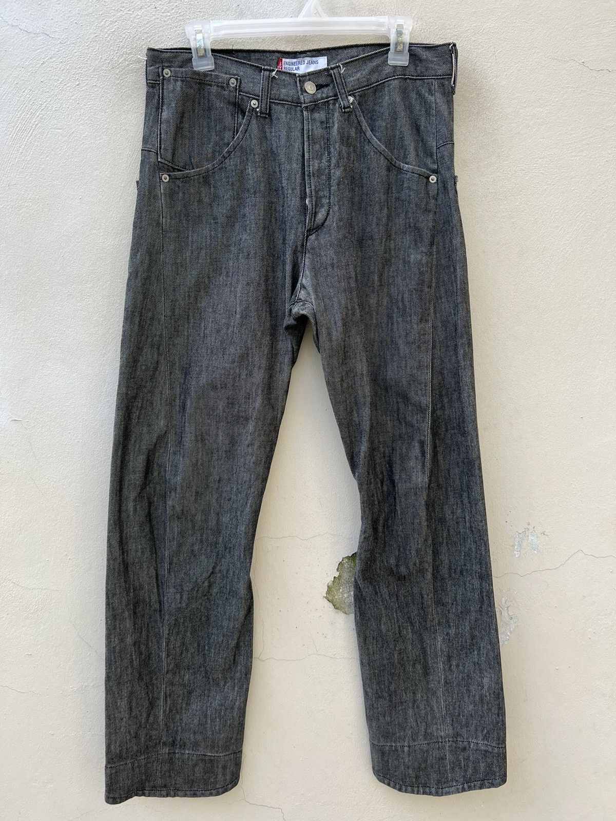 Levi's Vintage 2000s Levi’s Engineered Grey Regular Denim Jeans Size US 32 / EU 48 - 1 Thumbnail