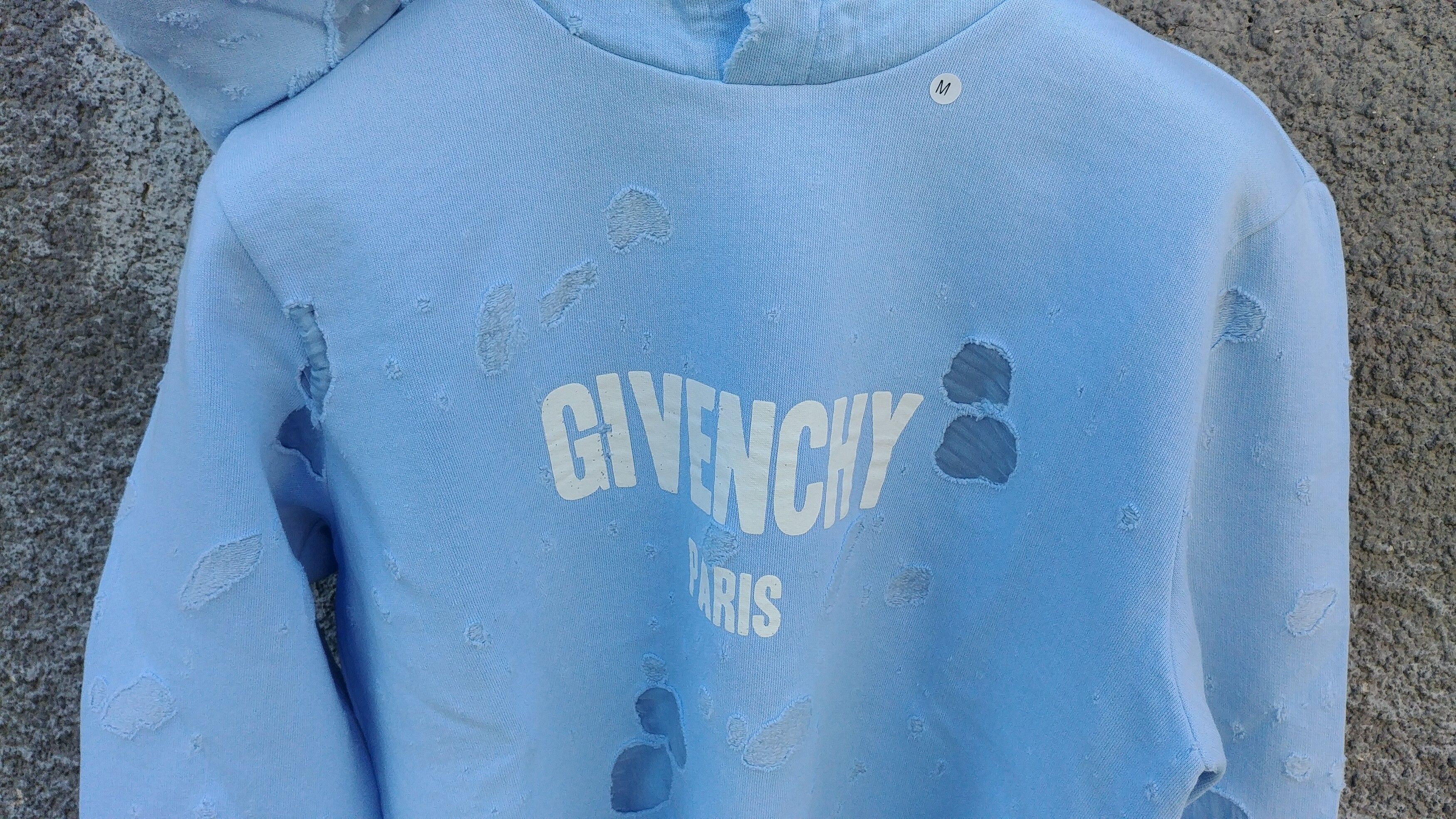 Givenchy $1500 Givenchy Baby Blue Destroyed Distressed Logo Rottweiler Shark Hoodie size M Size US M / EU 48-50 / 2 - 8 Thumbnail