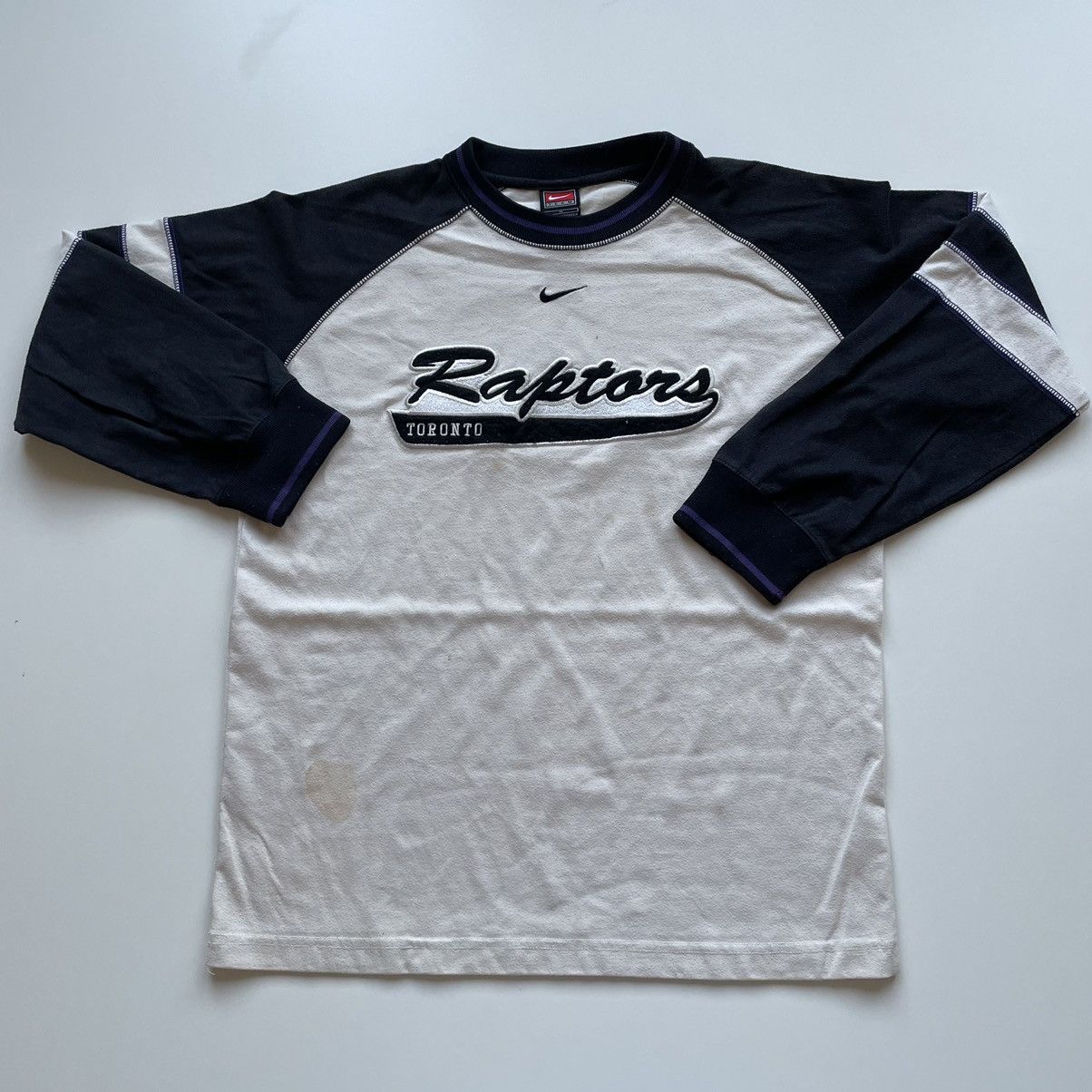 NBA × Nike × Vintage Vintage 2000s Toronto Raptors Nike Long Sleeve Shirt XS Fit Size US XS / EU 42 / 0 - 1 Thumbnail
