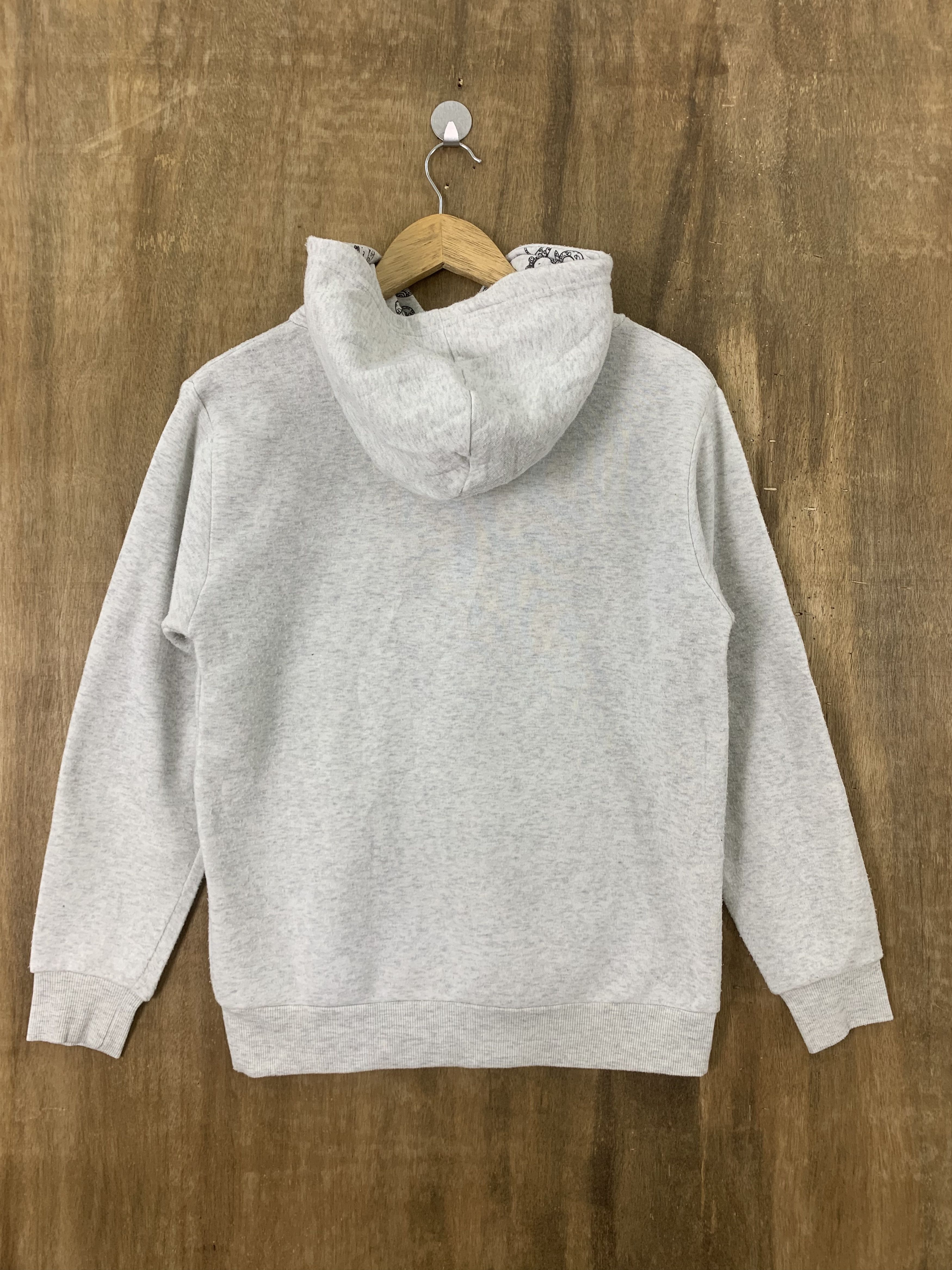 Japanese Brand Hoodies Japanese Brand Vintage Logo Rare Streetwear Size US S / EU 44-46 / 1 - 7 Thumbnail
